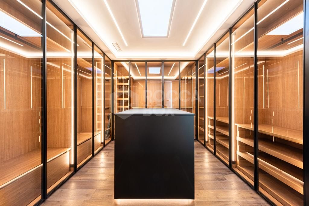 Luxury villa for sale in el Paraiso alto with amazing views