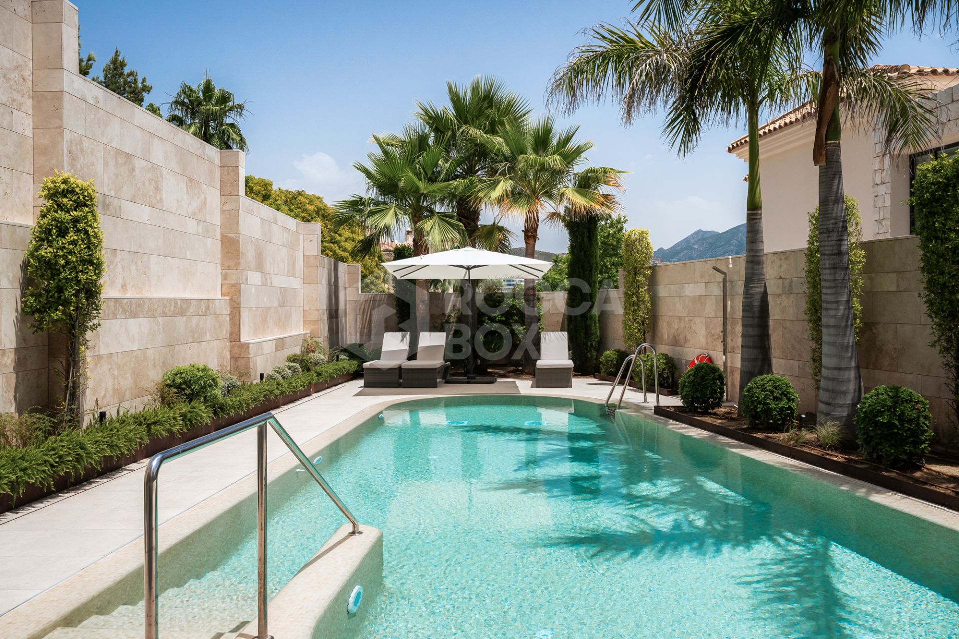 Luxury apartment in la Quinta with sea views