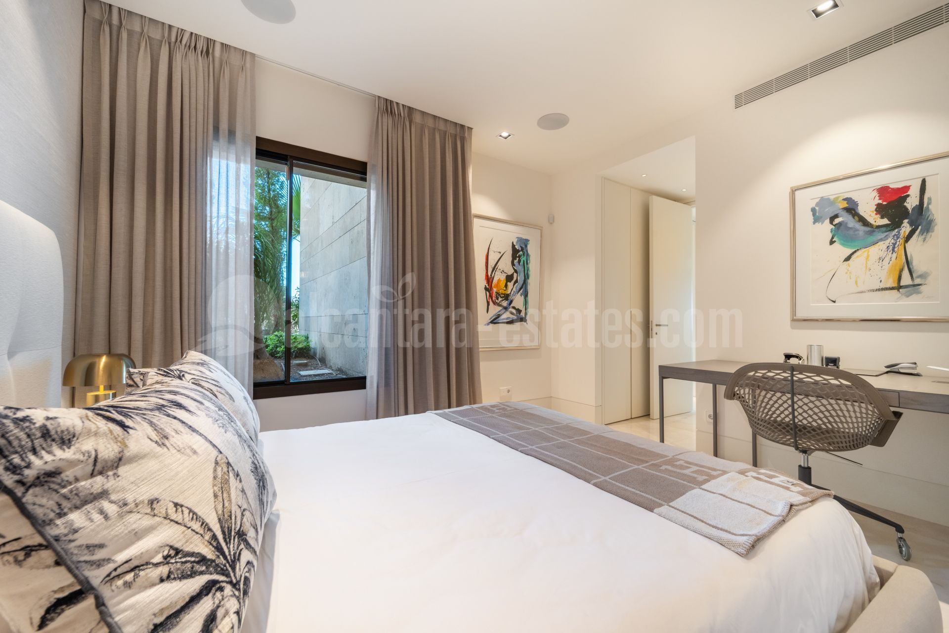 Apartamento en Grand View, Benahavis