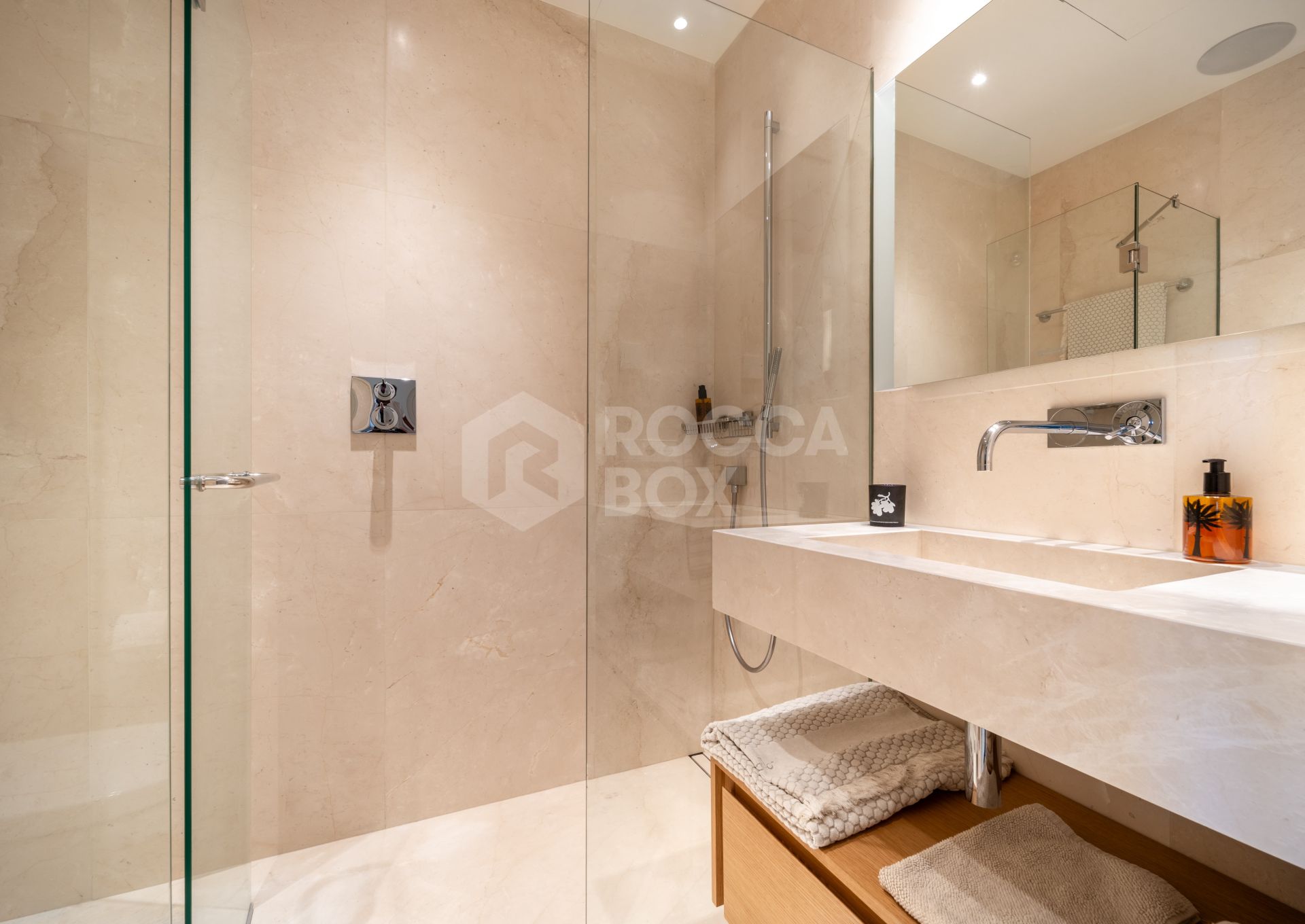 Luxury apartment in la Quinta with sea views