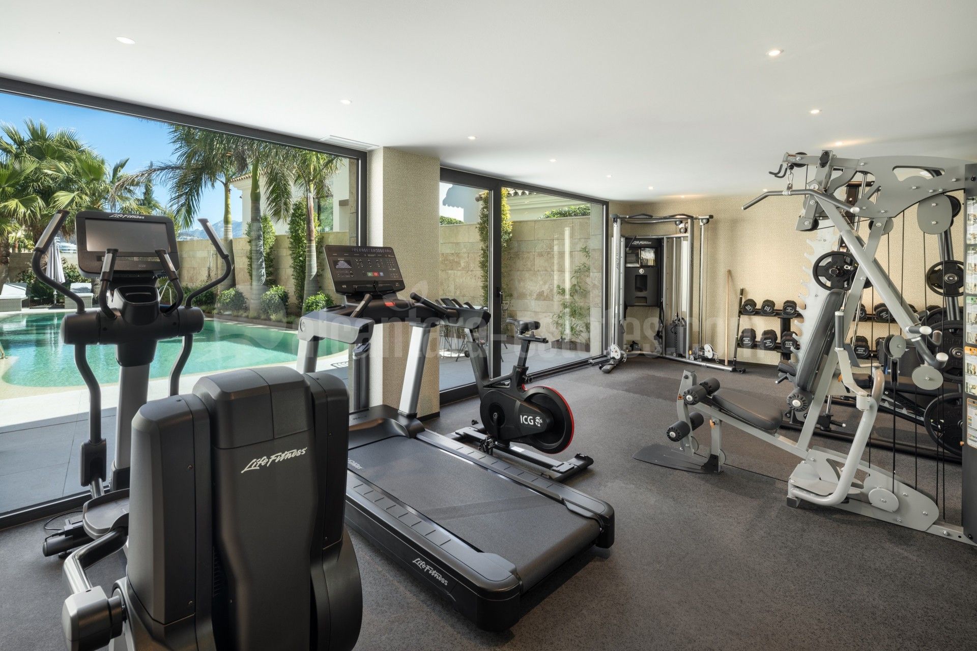 Apartamento en Grand View, Benahavis