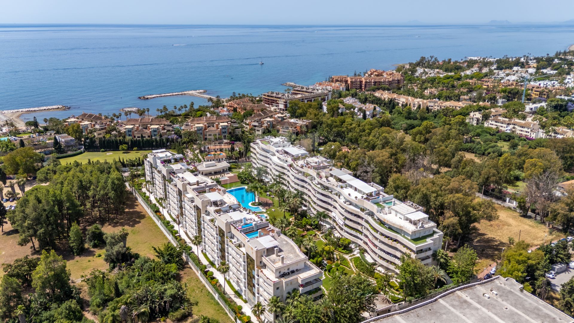 Apartment in El Embrujo Banús, Marbella