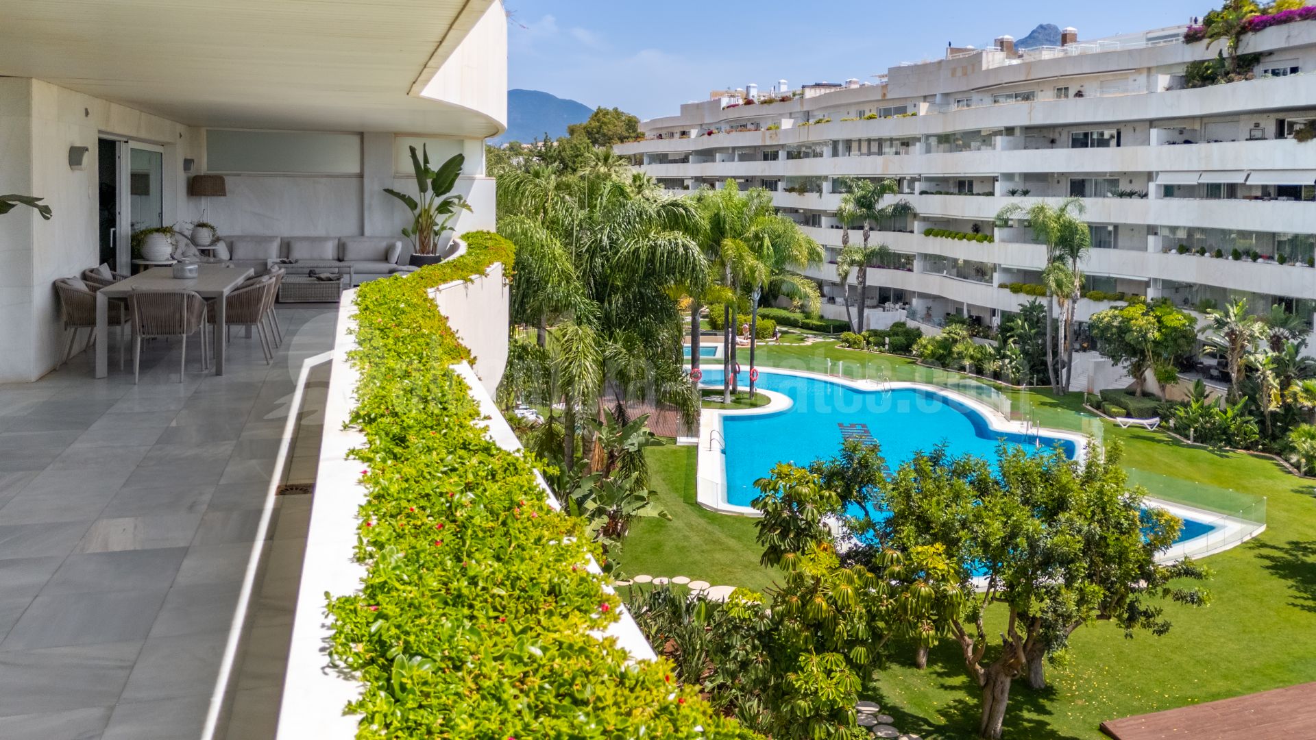 Apartment in El Embrujo Banús, Marbella