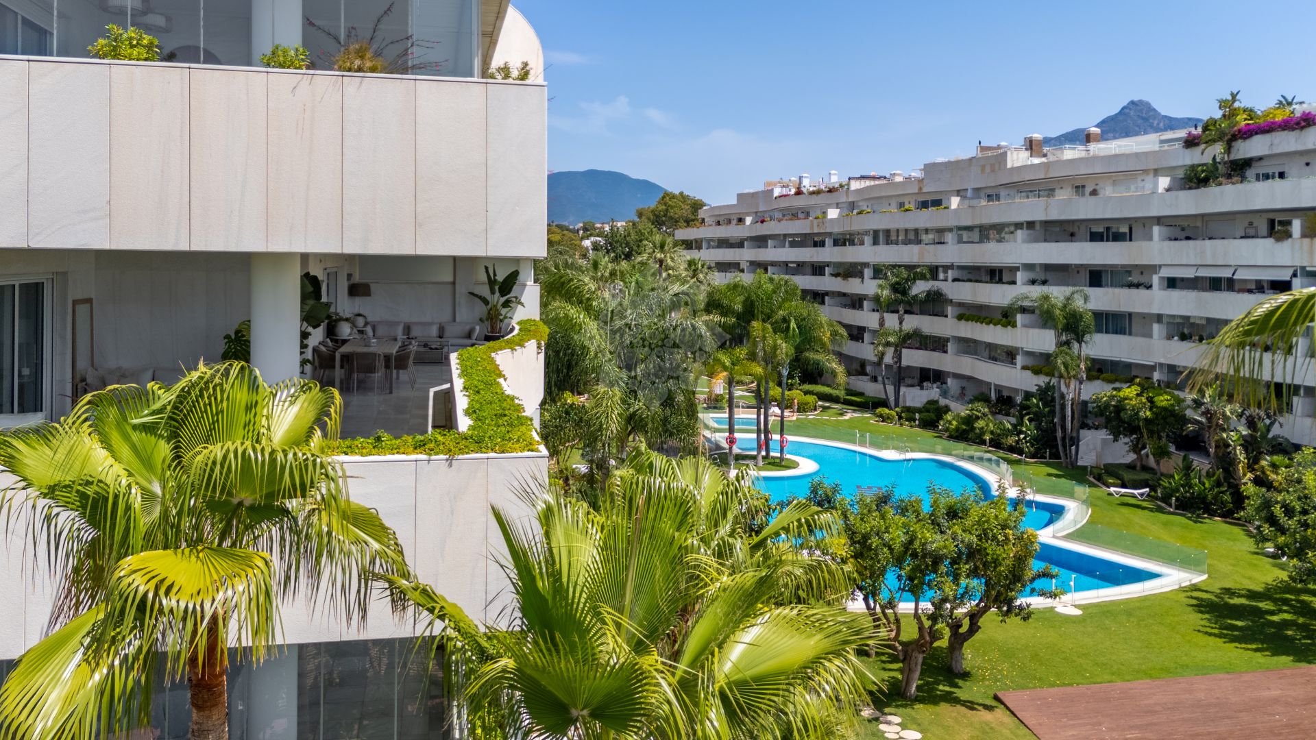 Apartment in El Embrujo Banús, Marbella