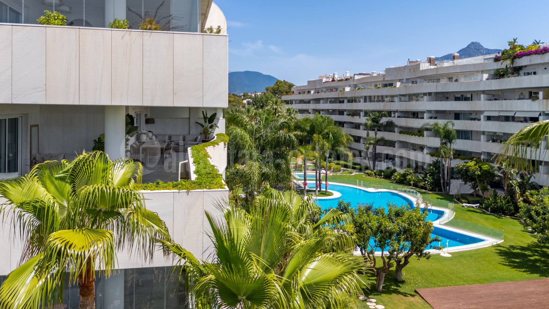 Apartment in El Embrujo Banús, Marbella