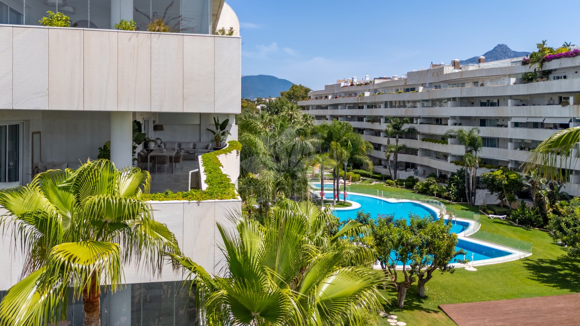 Apartment in El Embrujo Banús, Marbella