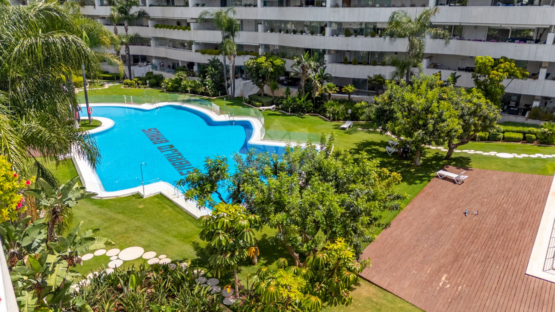 Apartment in El Embrujo Banús, Marbella