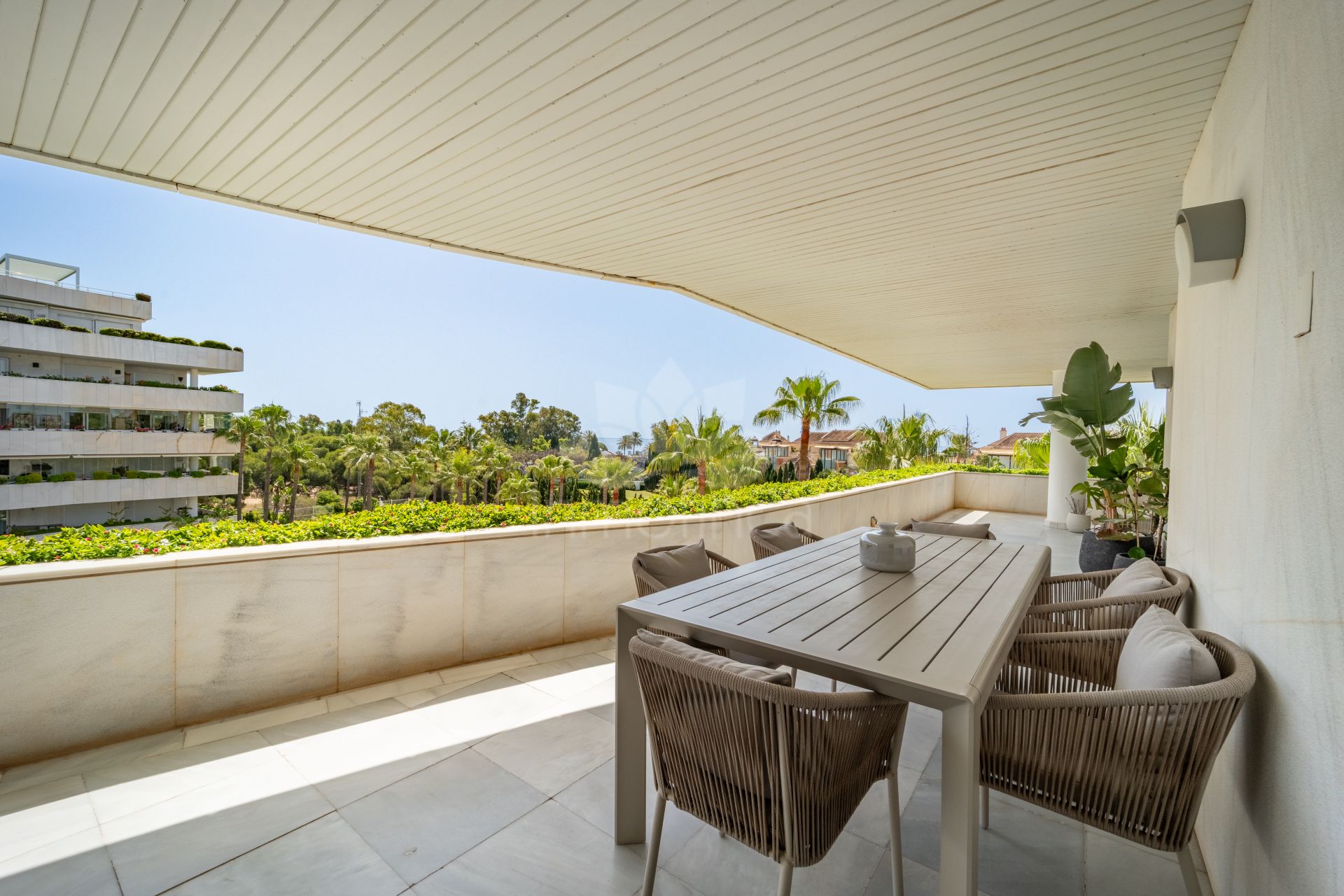 Apartment in El Embrujo Banús, Marbella