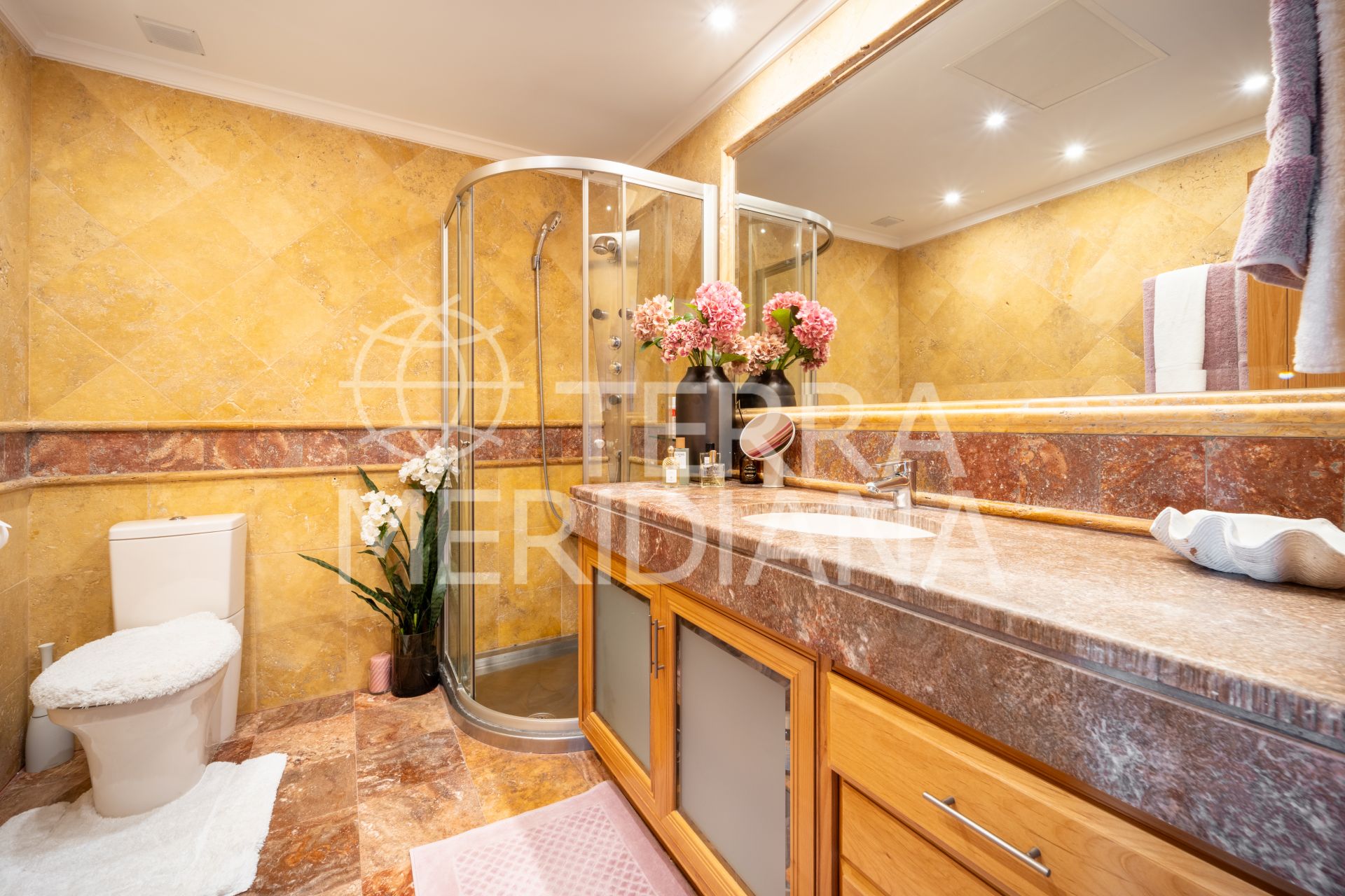 Apartment in El Embrujo Banús, Marbella