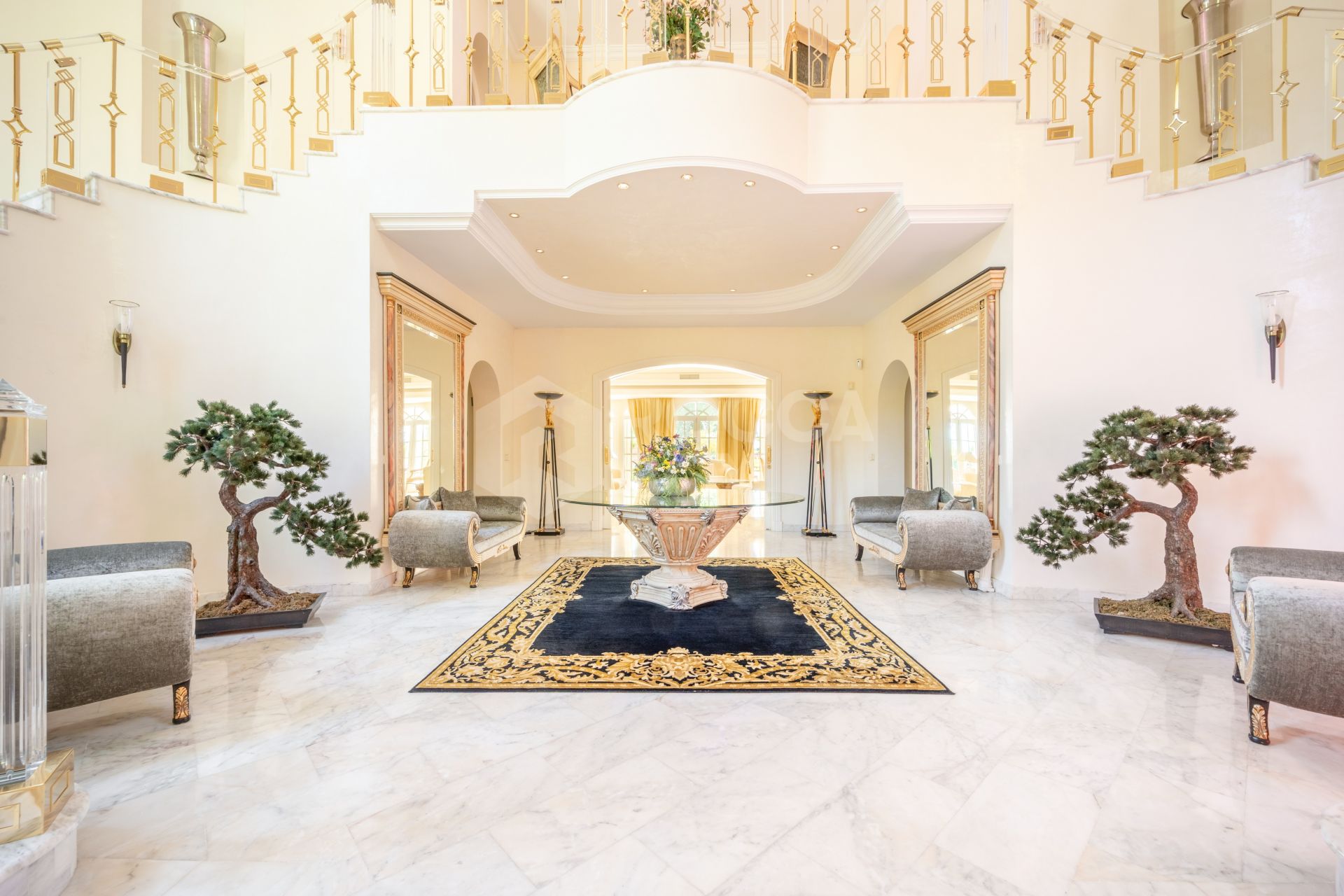 Unique property with 3 villas and panoramic sea views in Cascada de Camoján