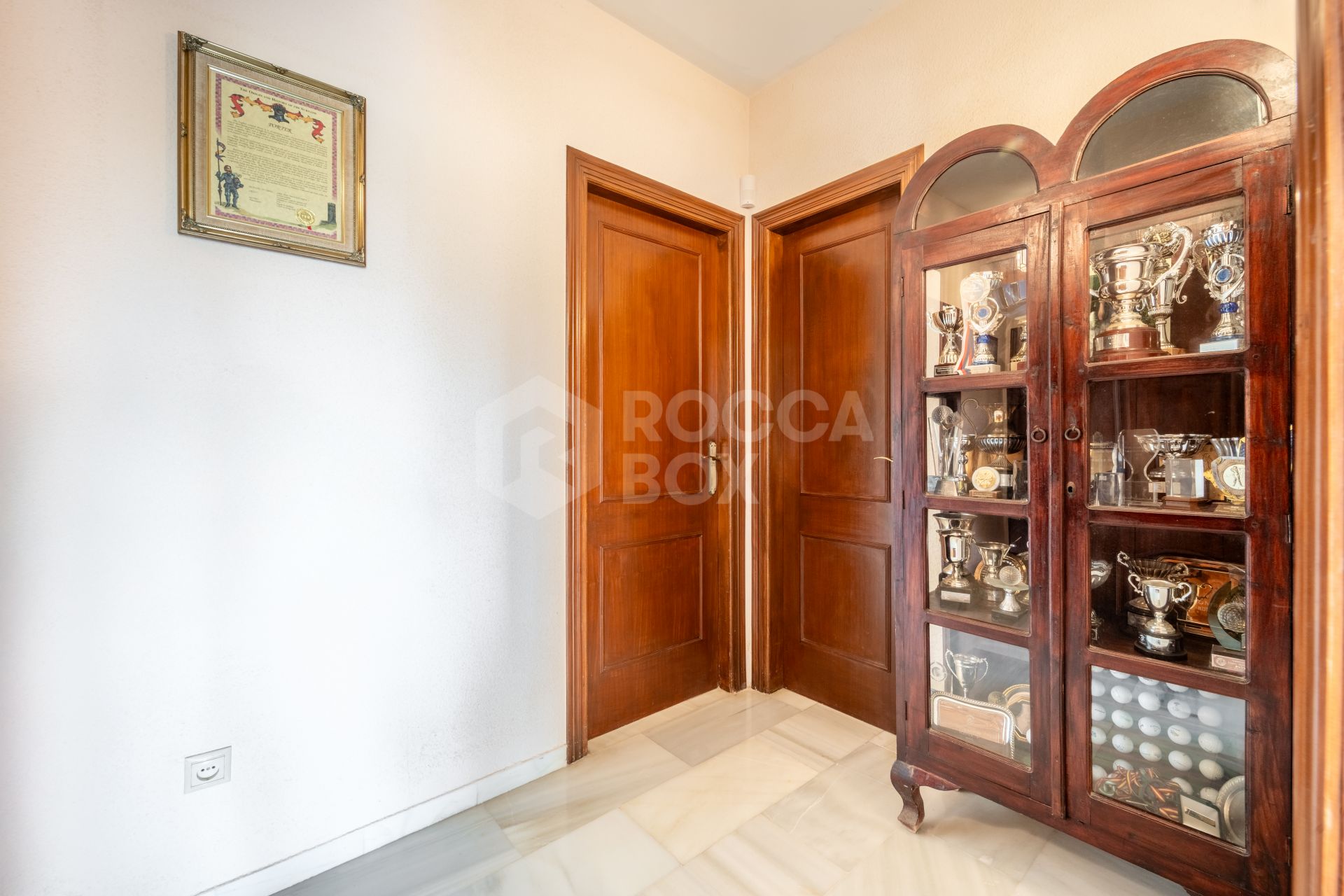 CHARMING 4-BEDROOM VILLA WITH EXPANSIVE OUTDOOR AREA IN MARBELLA