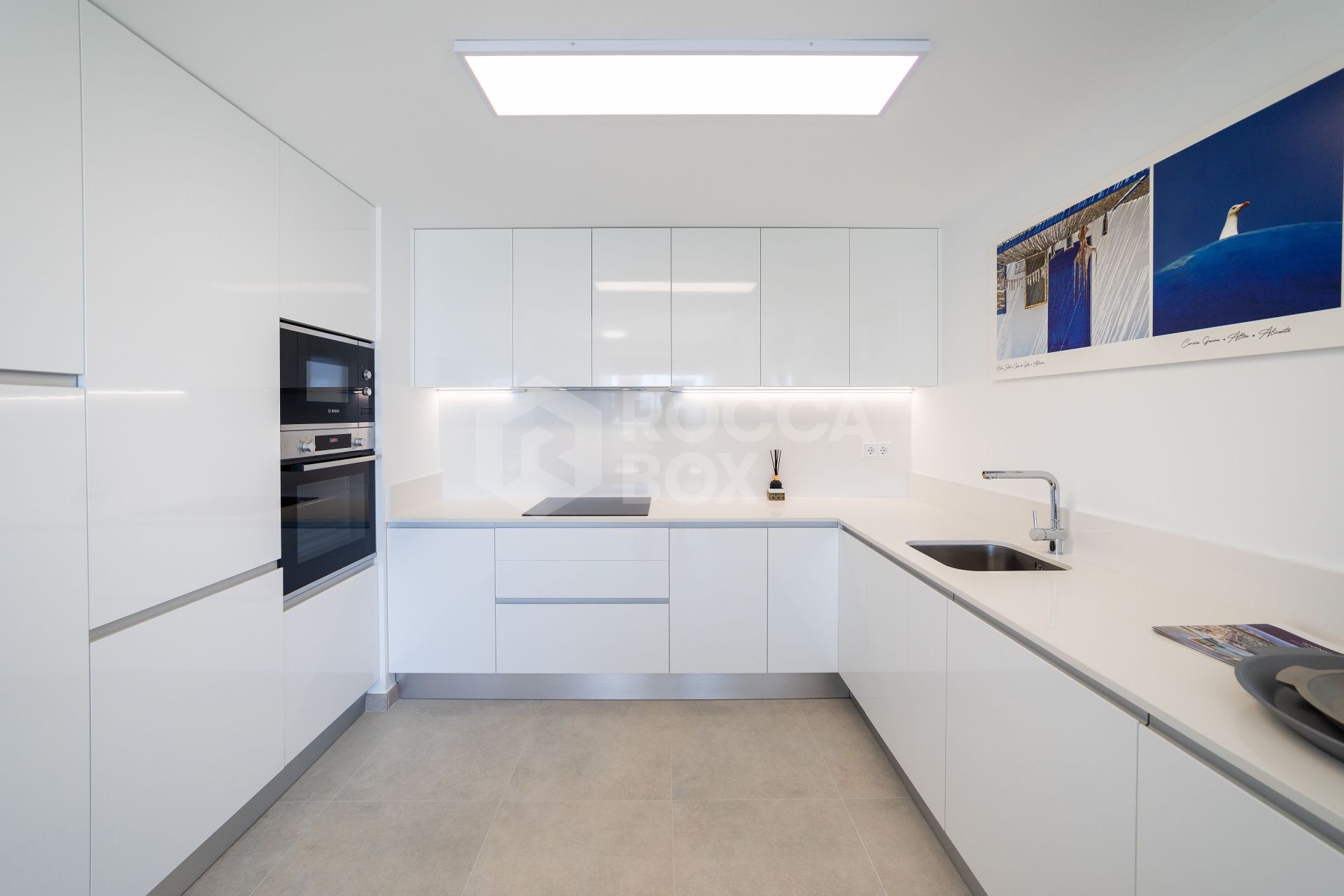 Iconic, contemporary apartments with seaviews in Gran Alacant, Alicante