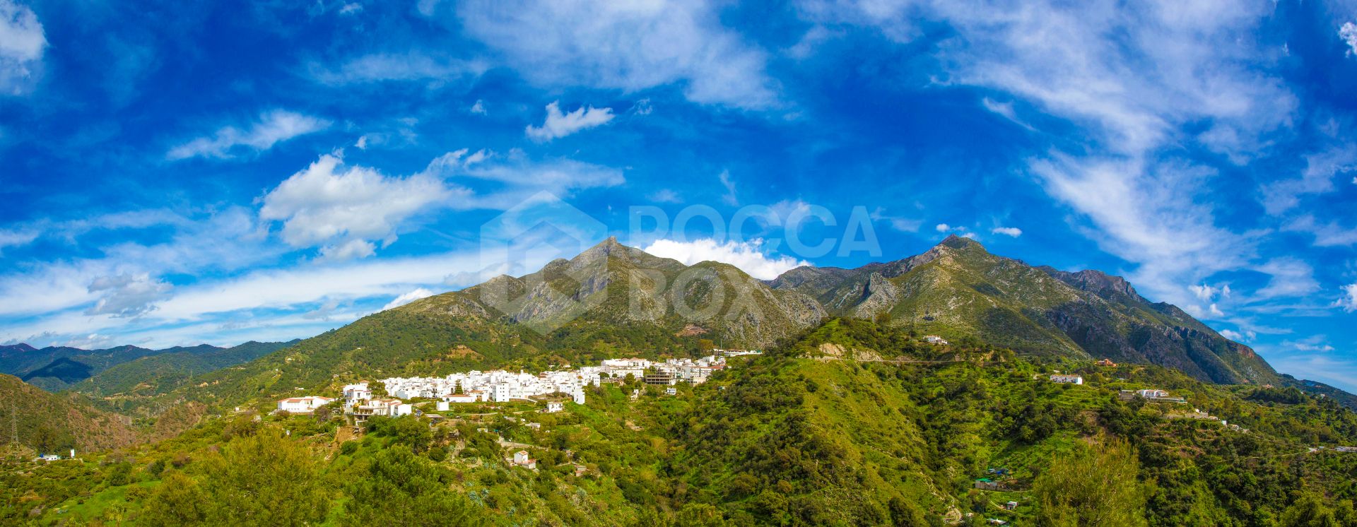 Almazara Hills, modern apartments surrounded by nature close to Marbella