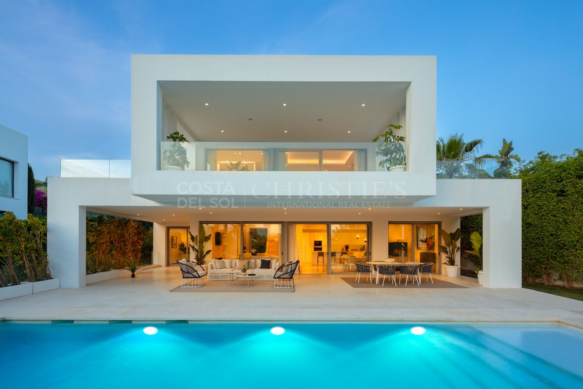 Amazing Villa Los Olivos in Nueva Andalucía, Marbella | Christie’s International Real Estate