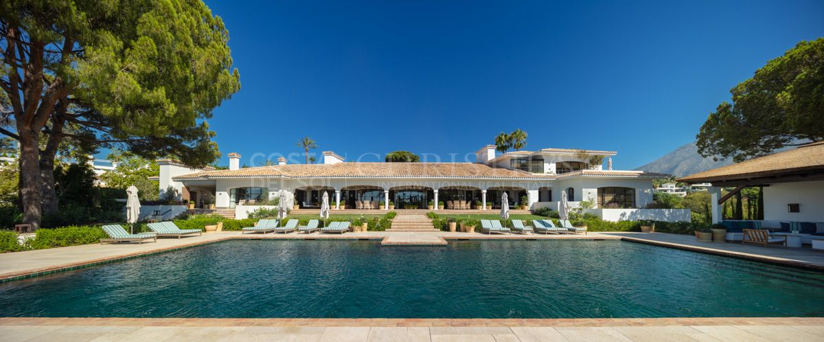 Působivá vila v andaluském stylu v klubu Lomas de Marbella, Marbella Golden Mile | Christie’s International Real Estate