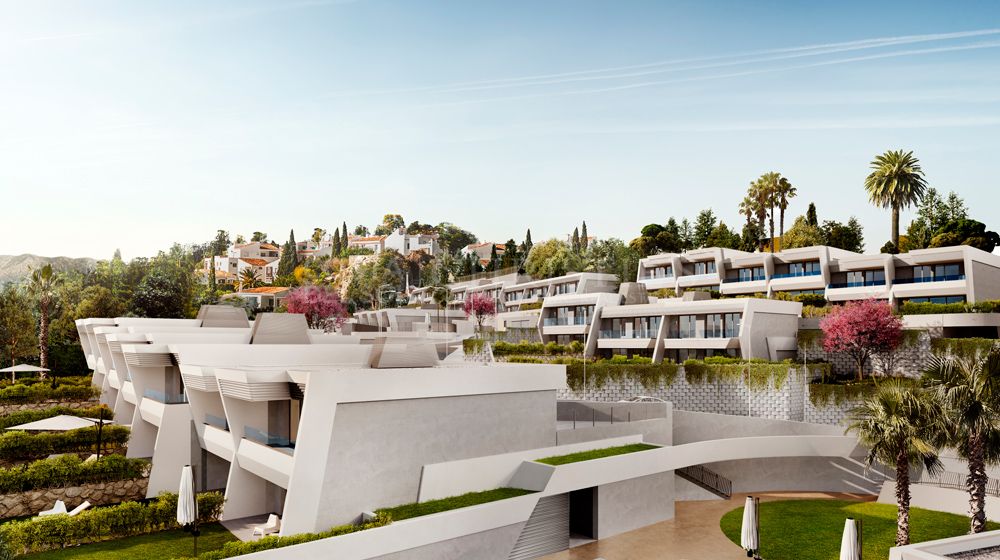 Modern complex with sport club in Las Lagunas, Mijas