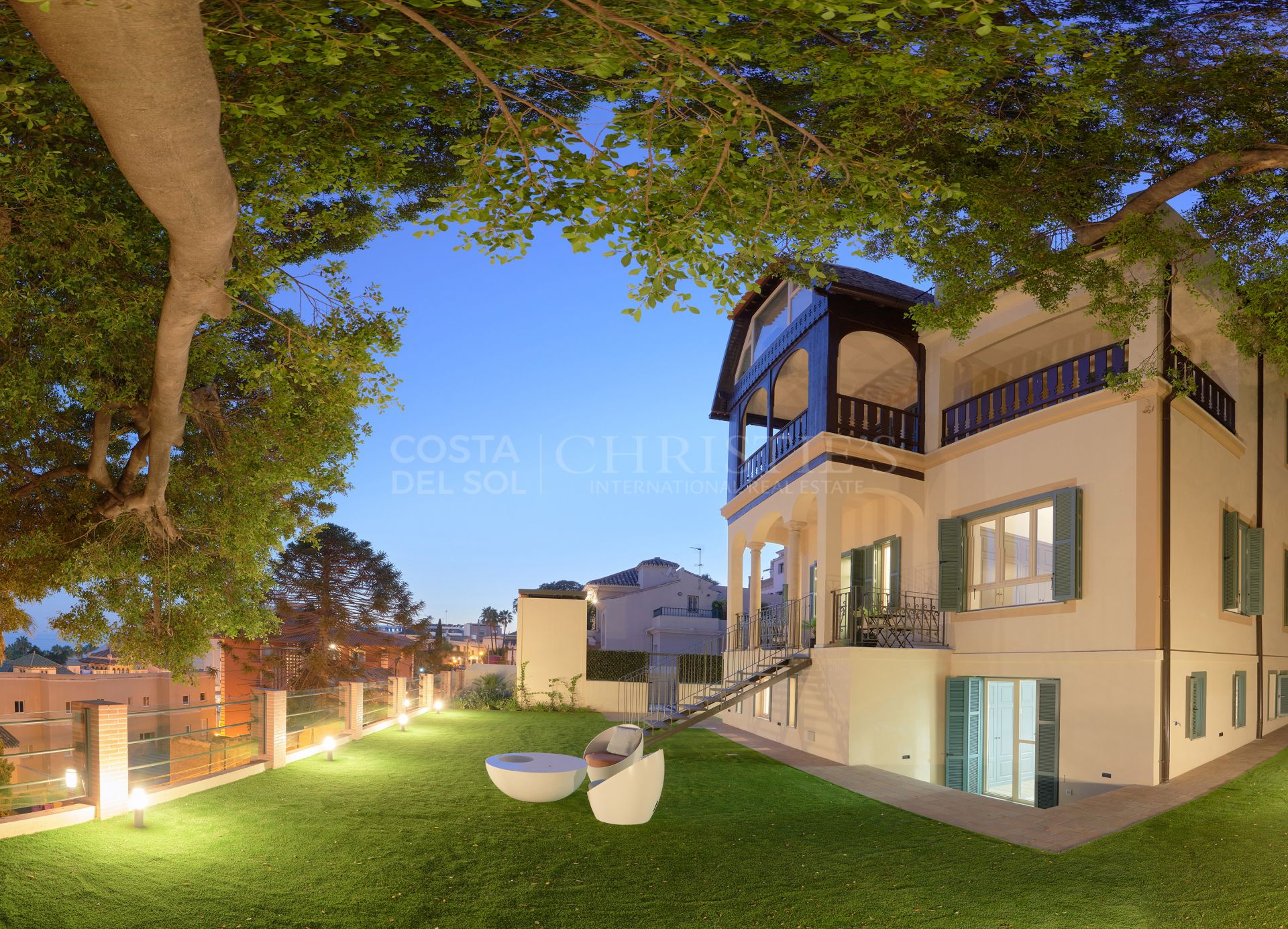 Gerenoveerd historisch duplex met uitzicht op zee in Malaga Oost | Christie’s International Real Estate