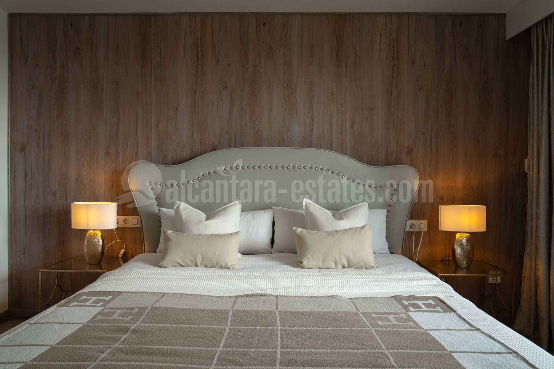 Apartment in Nueva Andalucia, Marbella