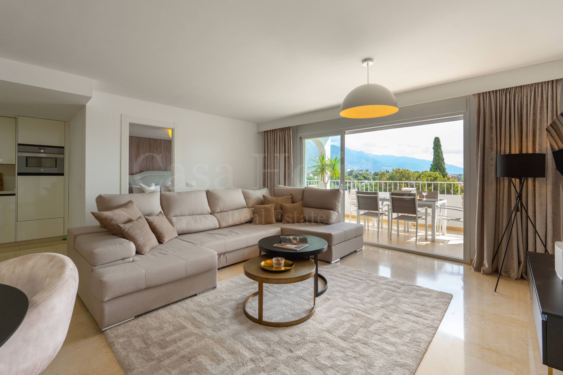 Apartment in Nueva Andalucia, Marbella