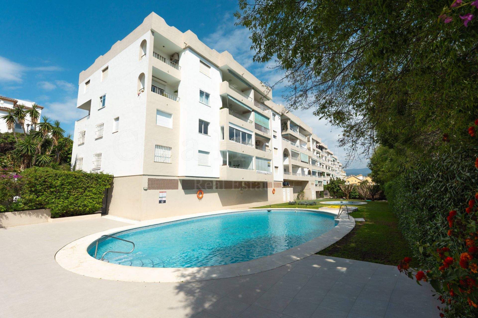 Apartment in Nueva Andalucia, Marbella