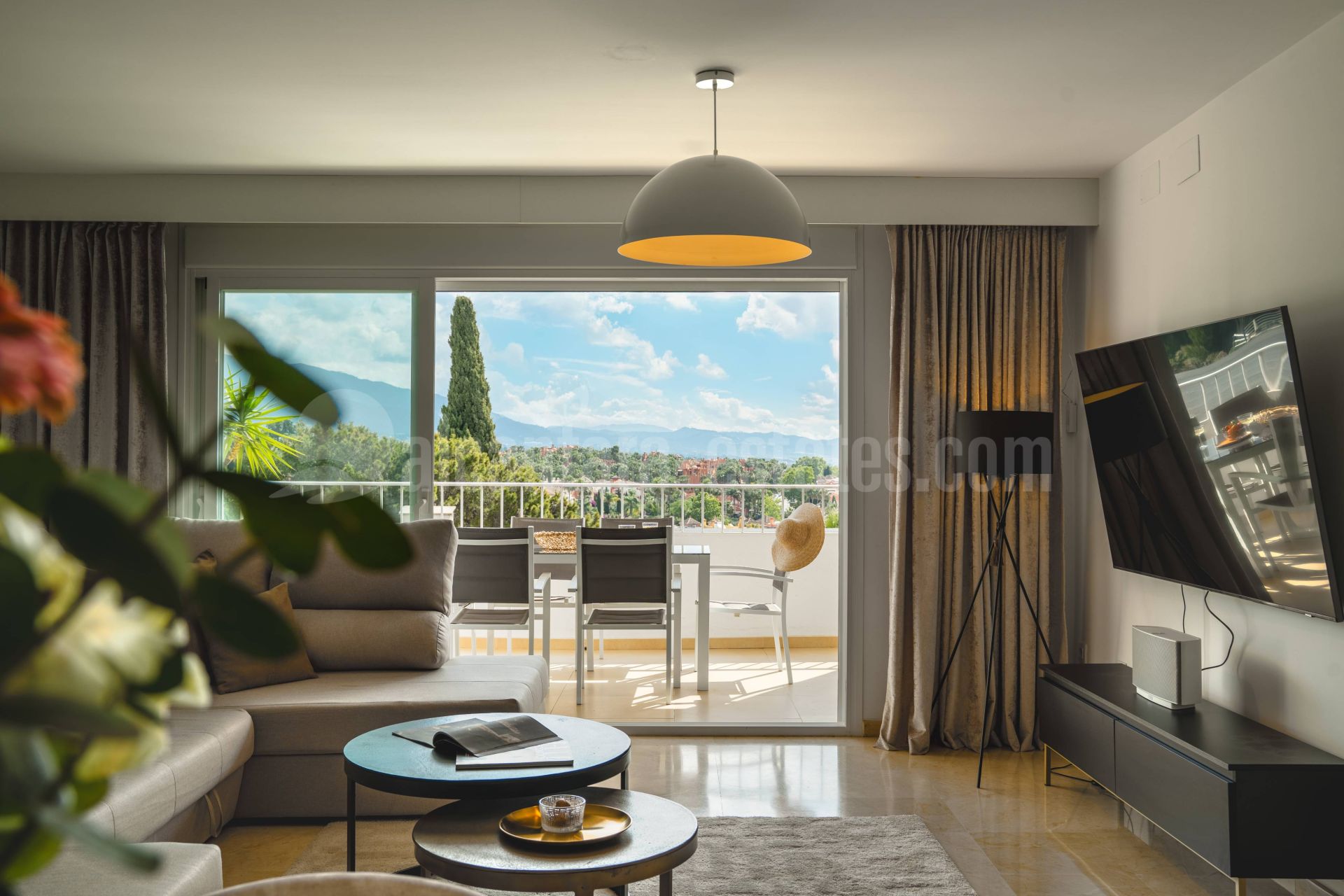 Apartment in Nueva Andalucia, Marbella