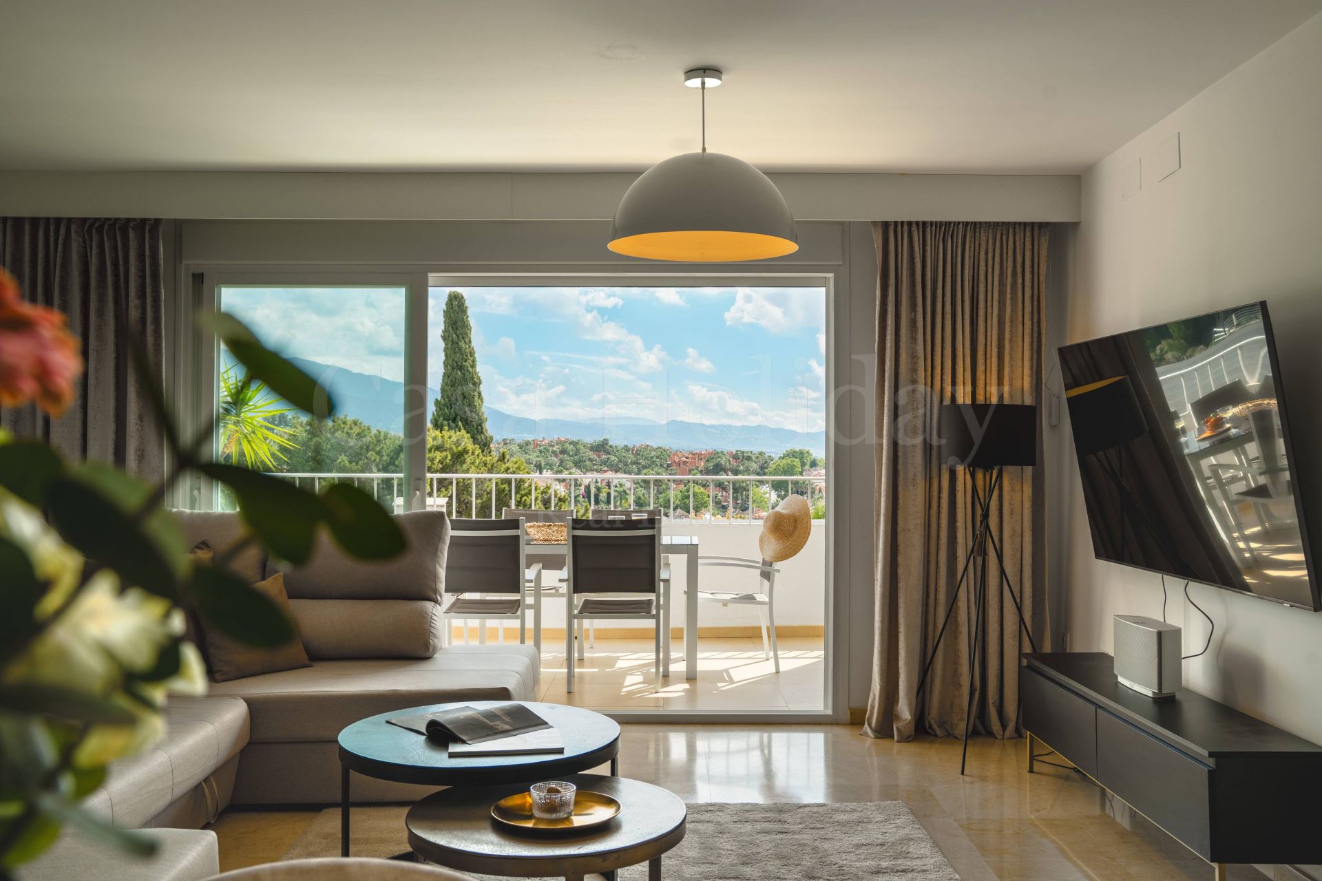 Apartment in Nueva Andalucia, Marbella