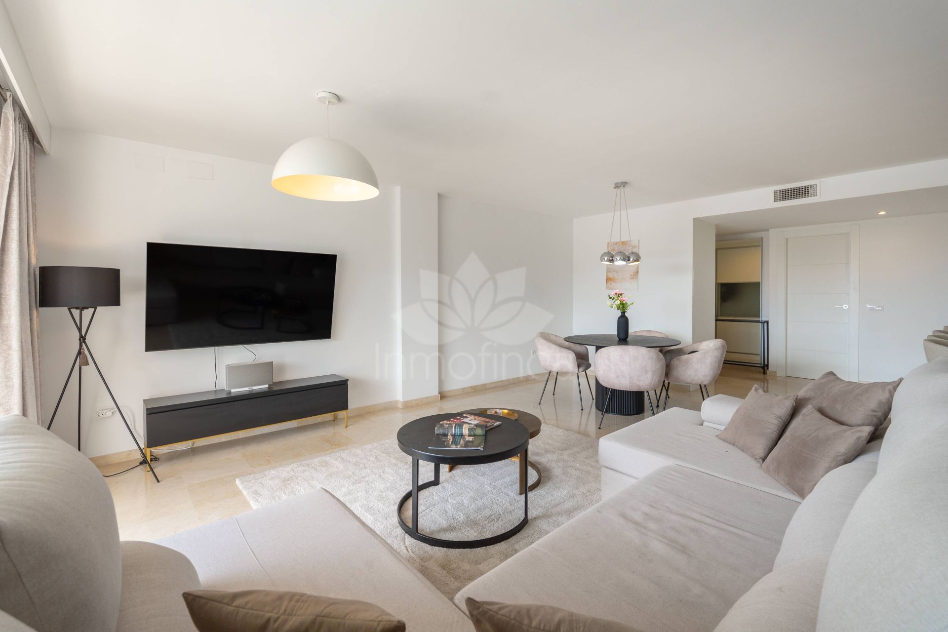 Apartamento en Nueva Andalucia, Marbella