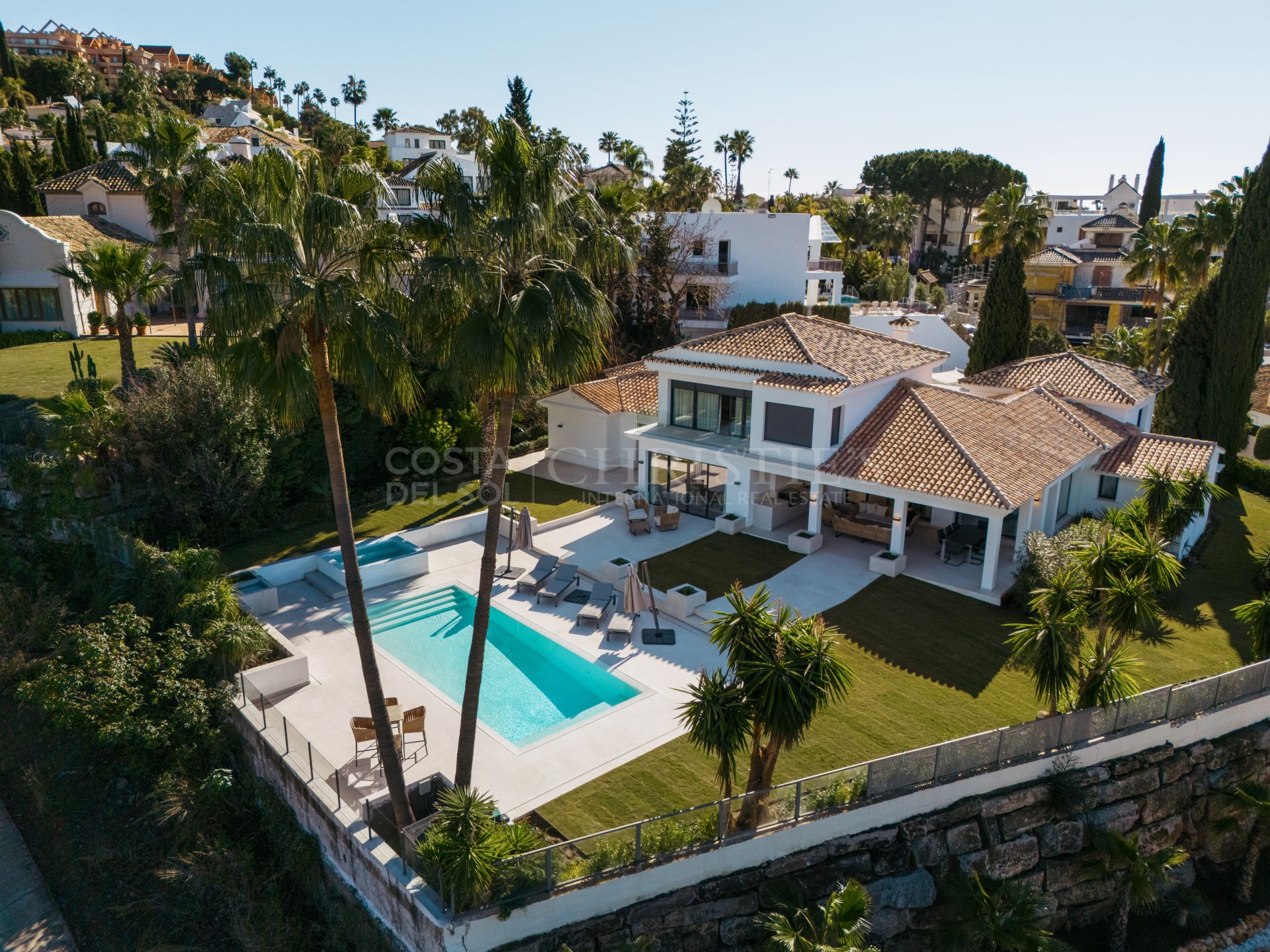 Renovated frontline golf villa in Nueva Andalucia | Christie’s International Real Estate