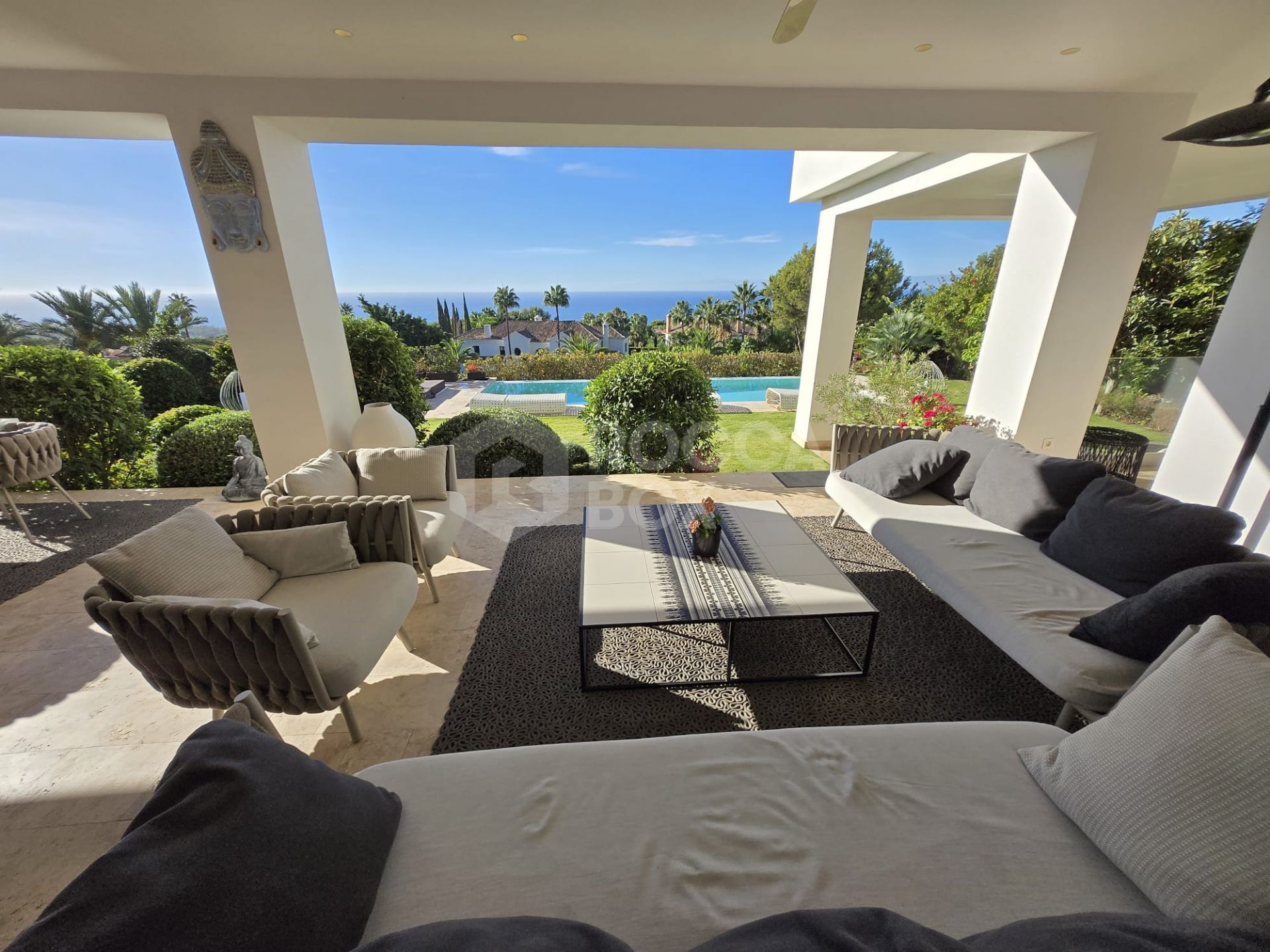 Exclusive Luxury Villa with Guaranteed Sea Views in Sierra Blanca, Marbella