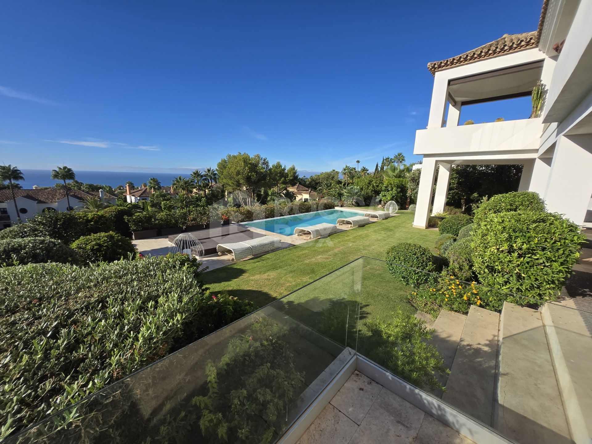 Exclusive Luxury Villa with Guaranteed Sea Views in Sierra Blanca, Marbella