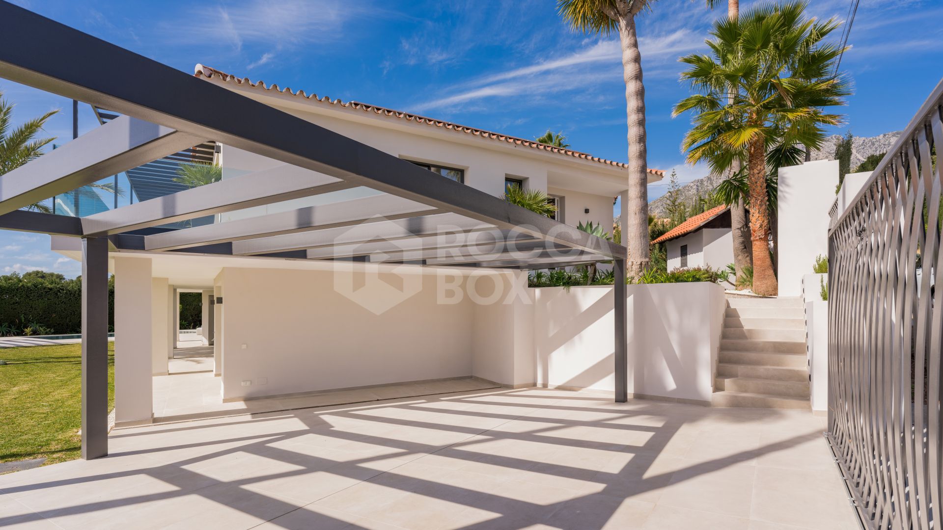 Luxury Five-Bedroom Villa with Panoramic Sea Views in Rocio de Nagüeles, Marbella Golden Mile
