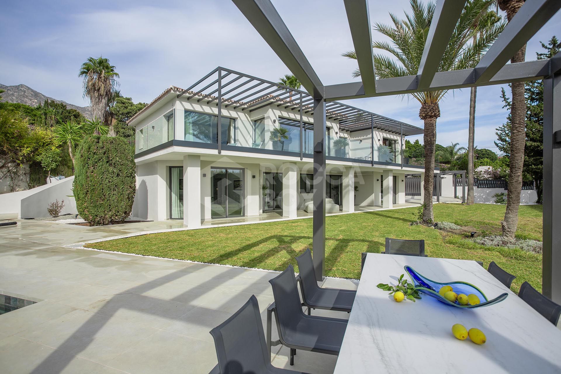 Luxury Five-Bedroom Villa with Panoramic Sea Views in Rocio de Nagüeles, Marbella Golden Mile