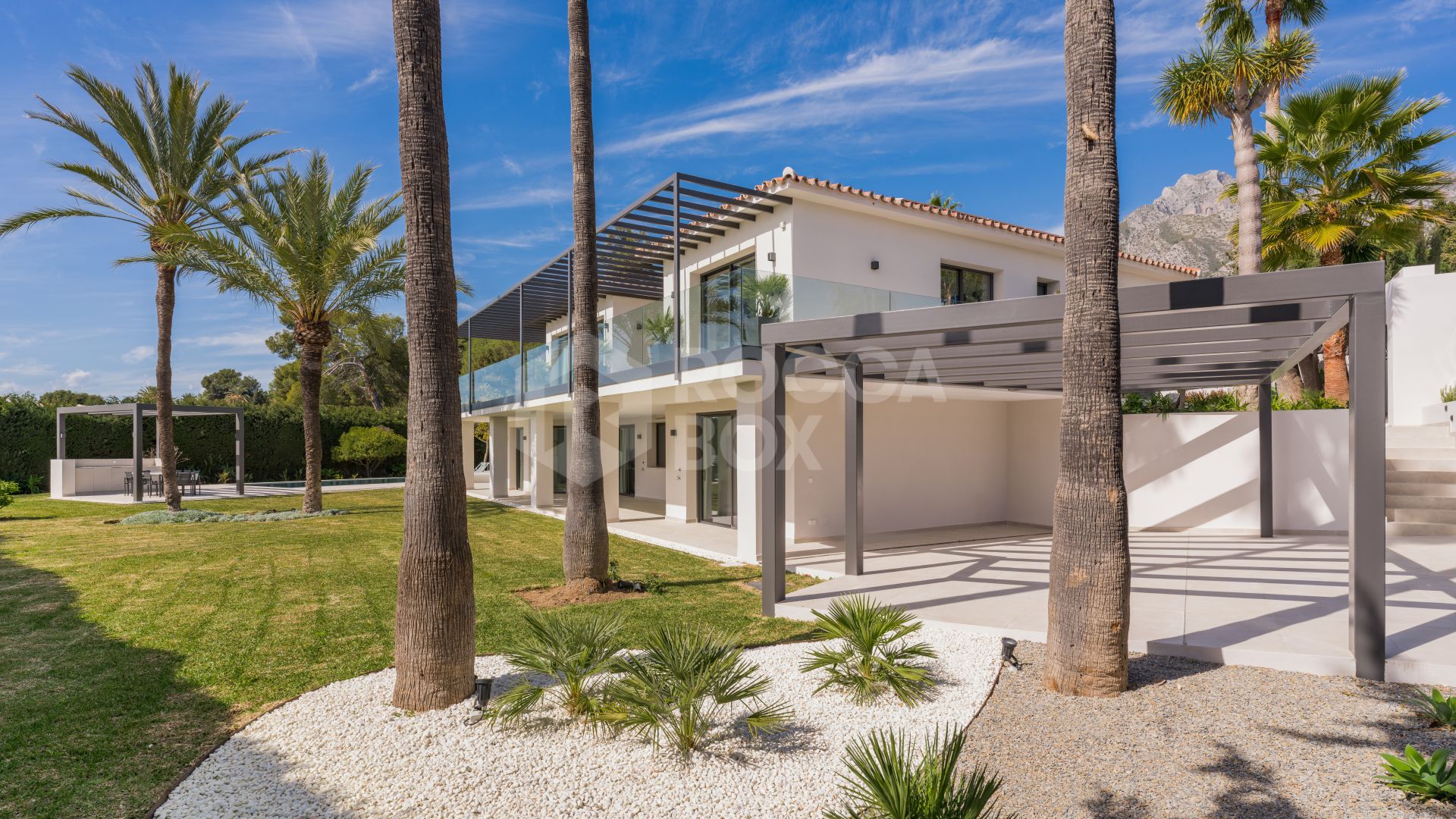 Luxury Five-Bedroom Villa with Panoramic Sea Views in Rocio de Nagüeles, Marbella Golden Mile