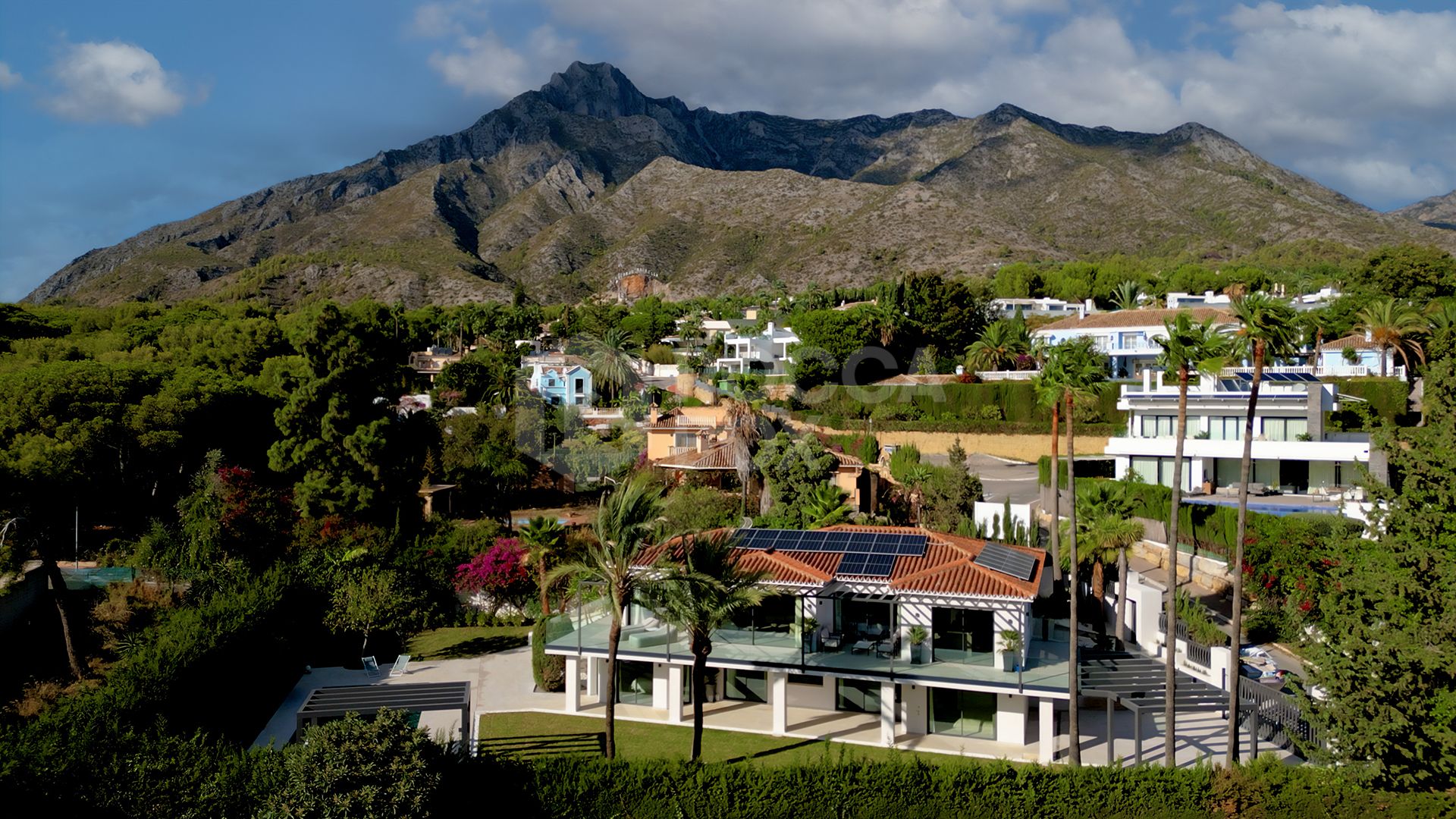 Luxury Five-Bedroom Villa with Panoramic Sea Views in Rocio de Nagüeles, Marbella Golden Mile