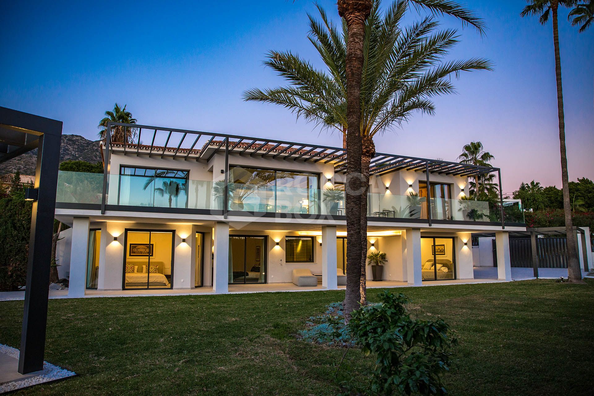 Luxury Five-Bedroom Villa with Panoramic Sea Views in Rocio de Nagüeles, Marbella Golden Mile
