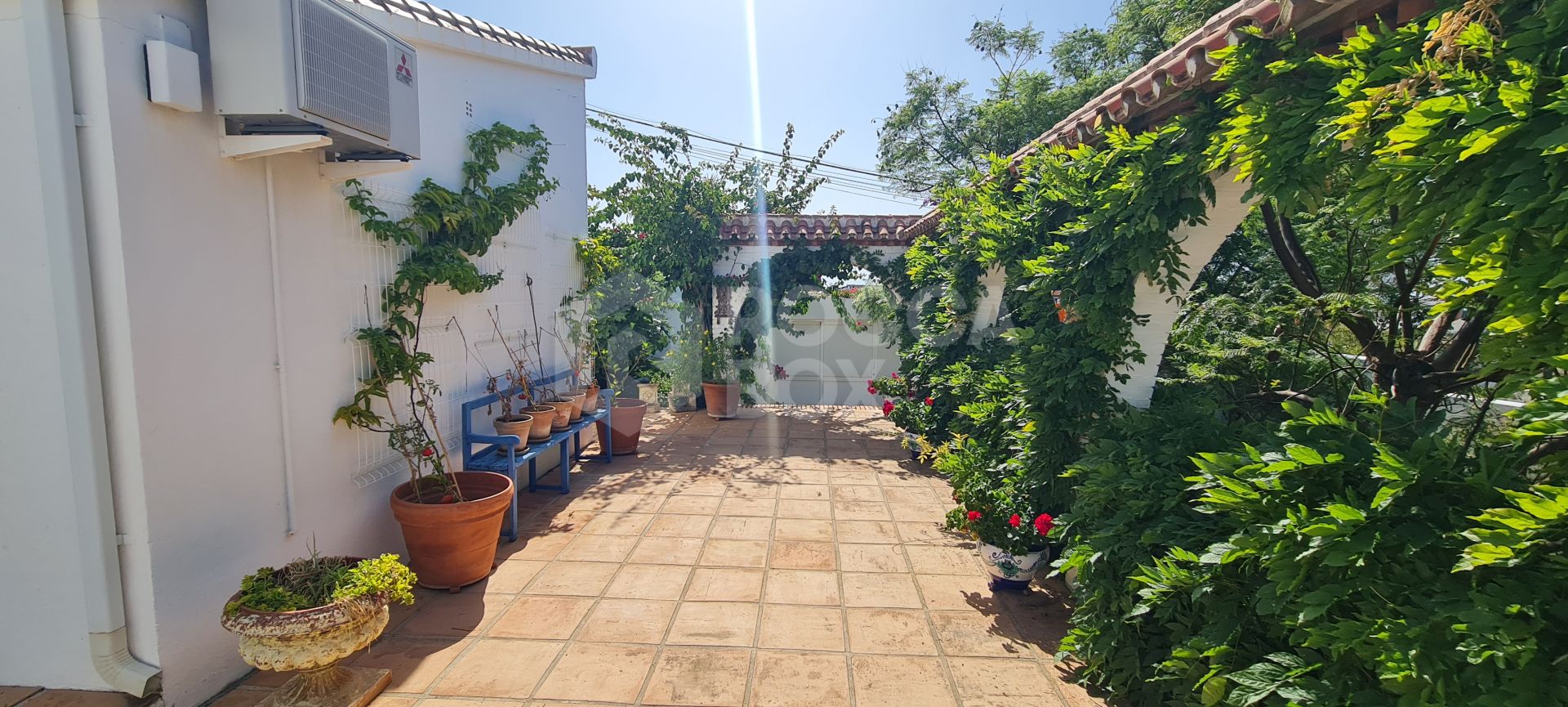 Villa with panoramic sea views in Puerto Romano, Estepona