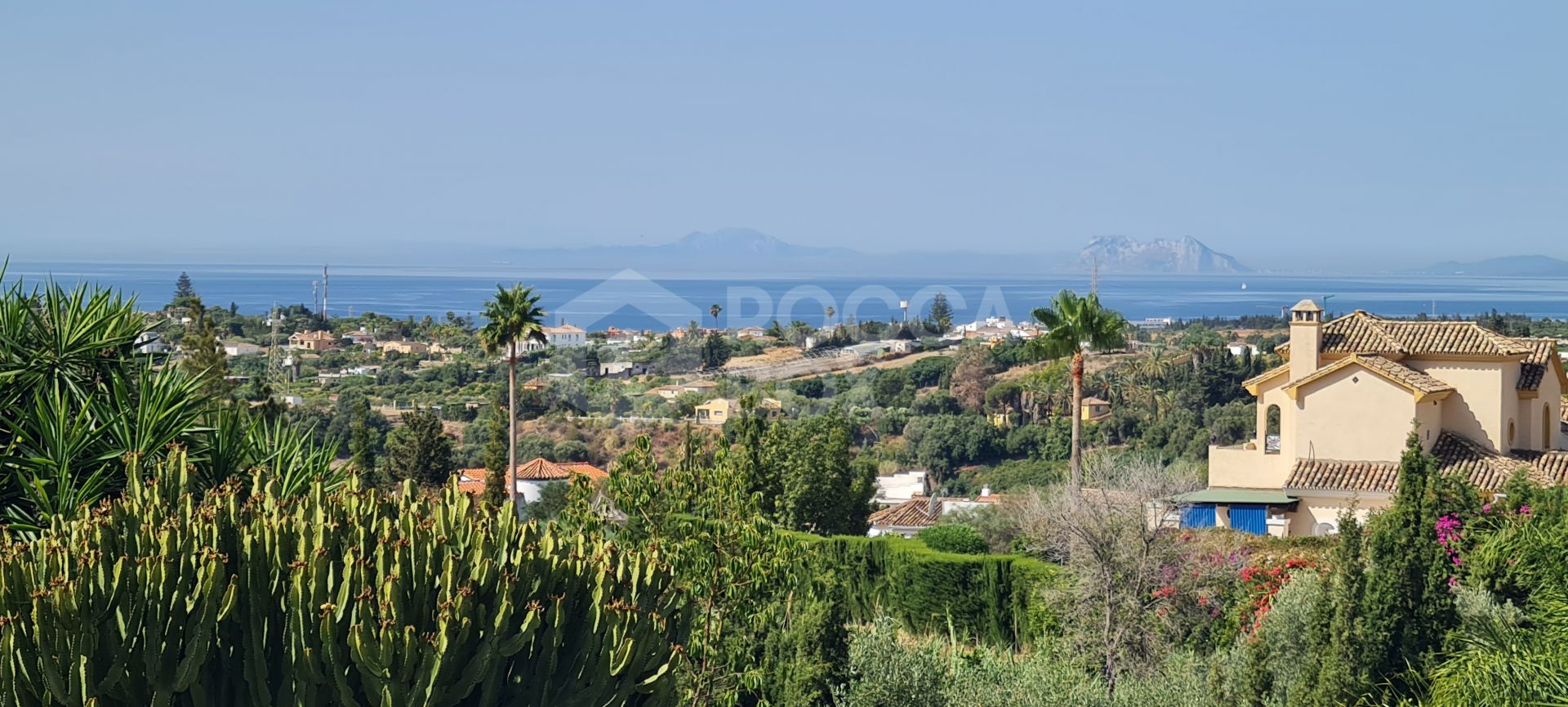 Villa with panoramic sea views in Puerto Romano, Estepona