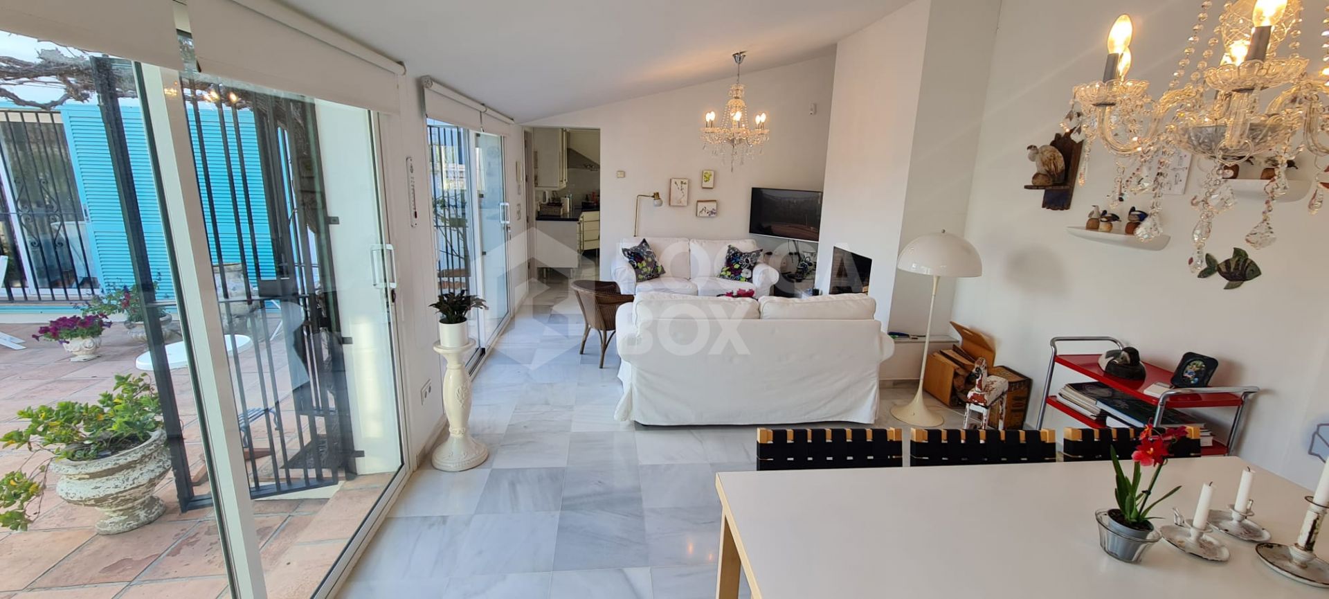 Charming traditional style Villa with Panoramic Sea Views and guest apartment in Puerto Romano, Estepona