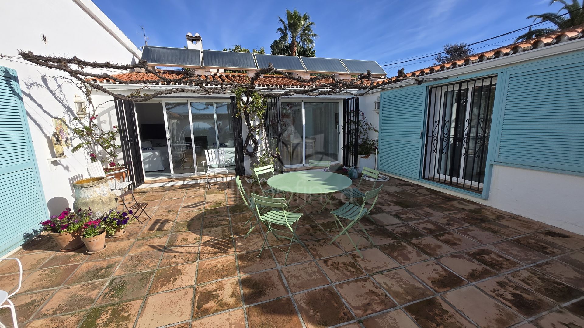 Villa in Puerto Romano, Estepona