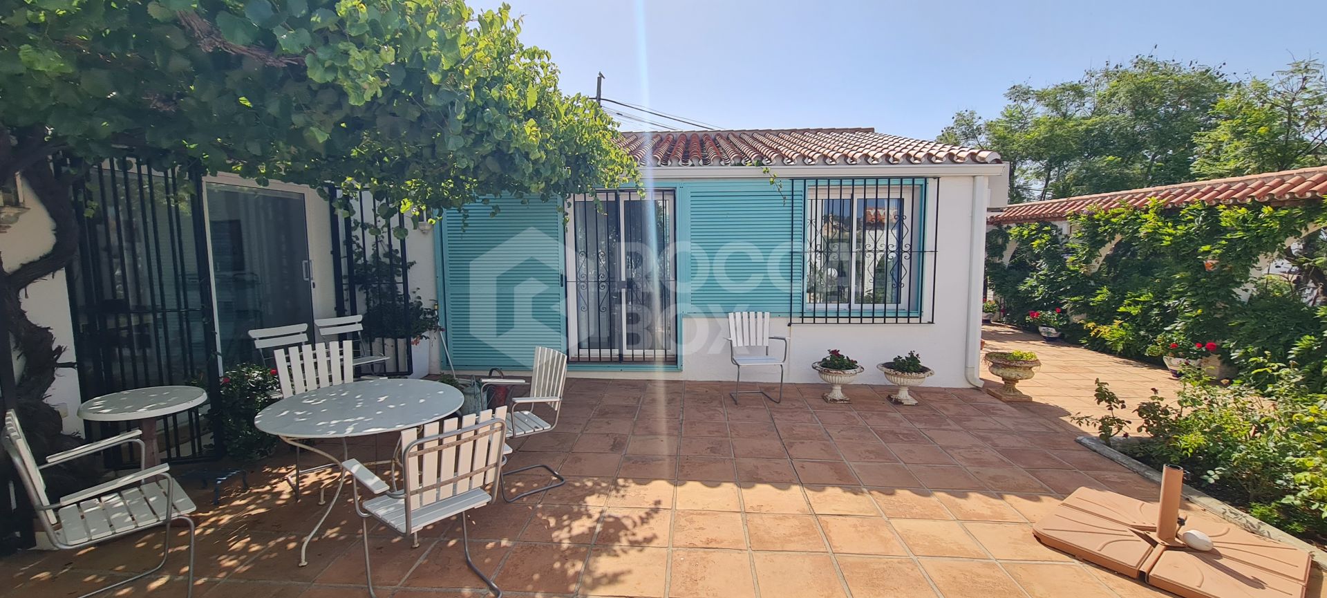 Villa with panoramic sea views in Puerto Romano, Estepona