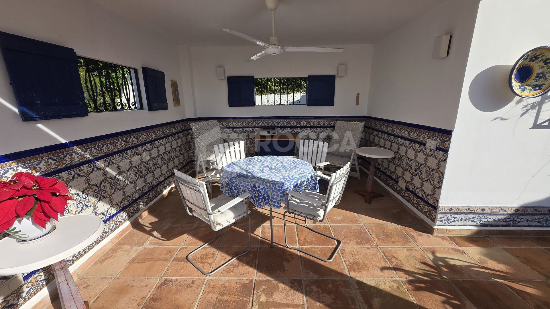 Charming traditional style Villa with Panoramic Sea Views and guest apartment in Puerto Romano, Estepona