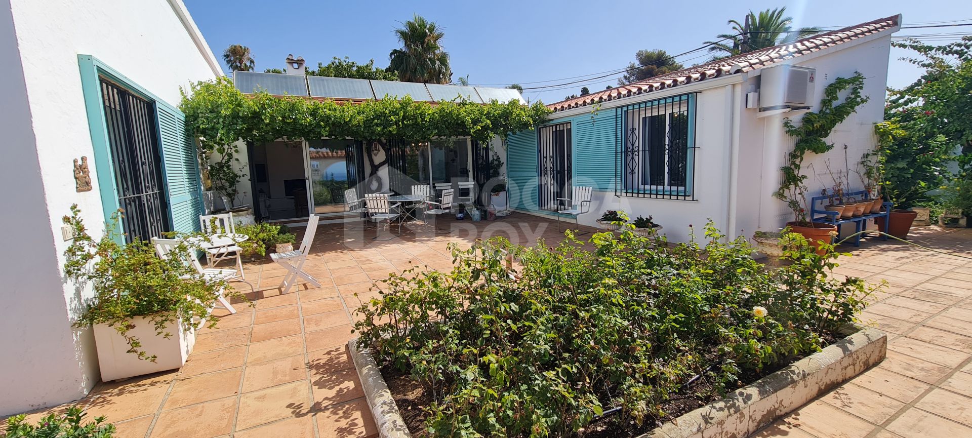 Villa with panoramic sea views in Puerto Romano, Estepona