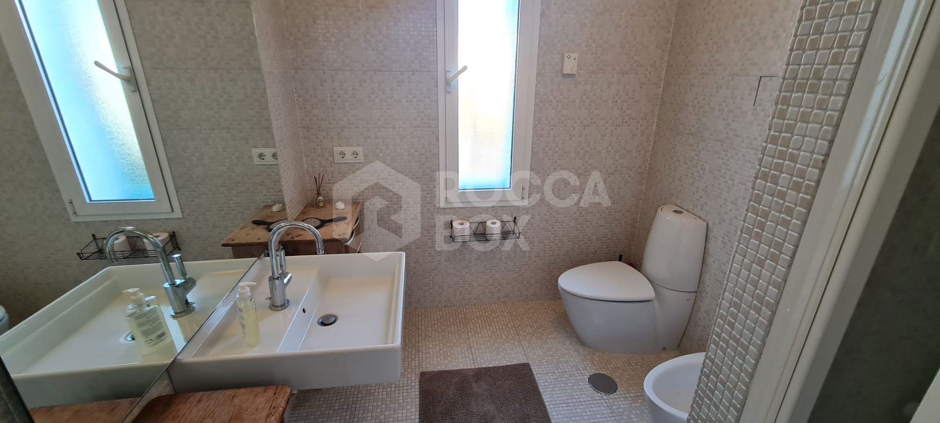 Charming traditional style Villa with Panoramic Sea Views and guest apartment in Puerto Romano, Estepona