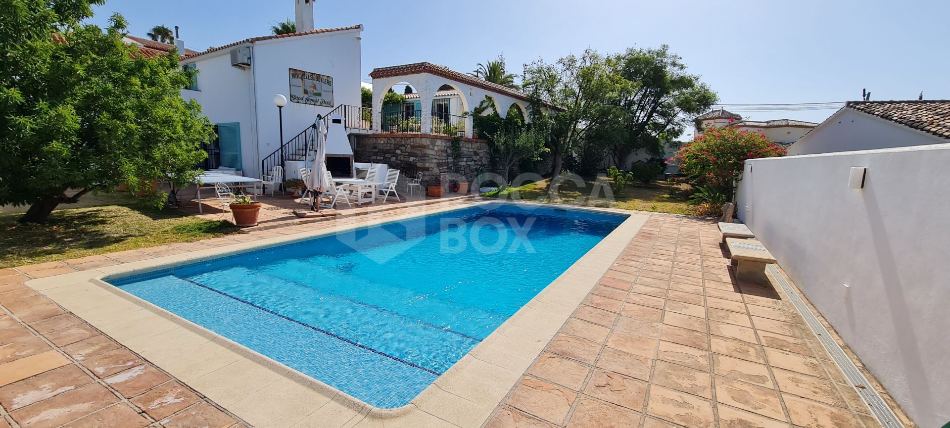 Villa with panoramic sea views in Puerto Romano, Estepona