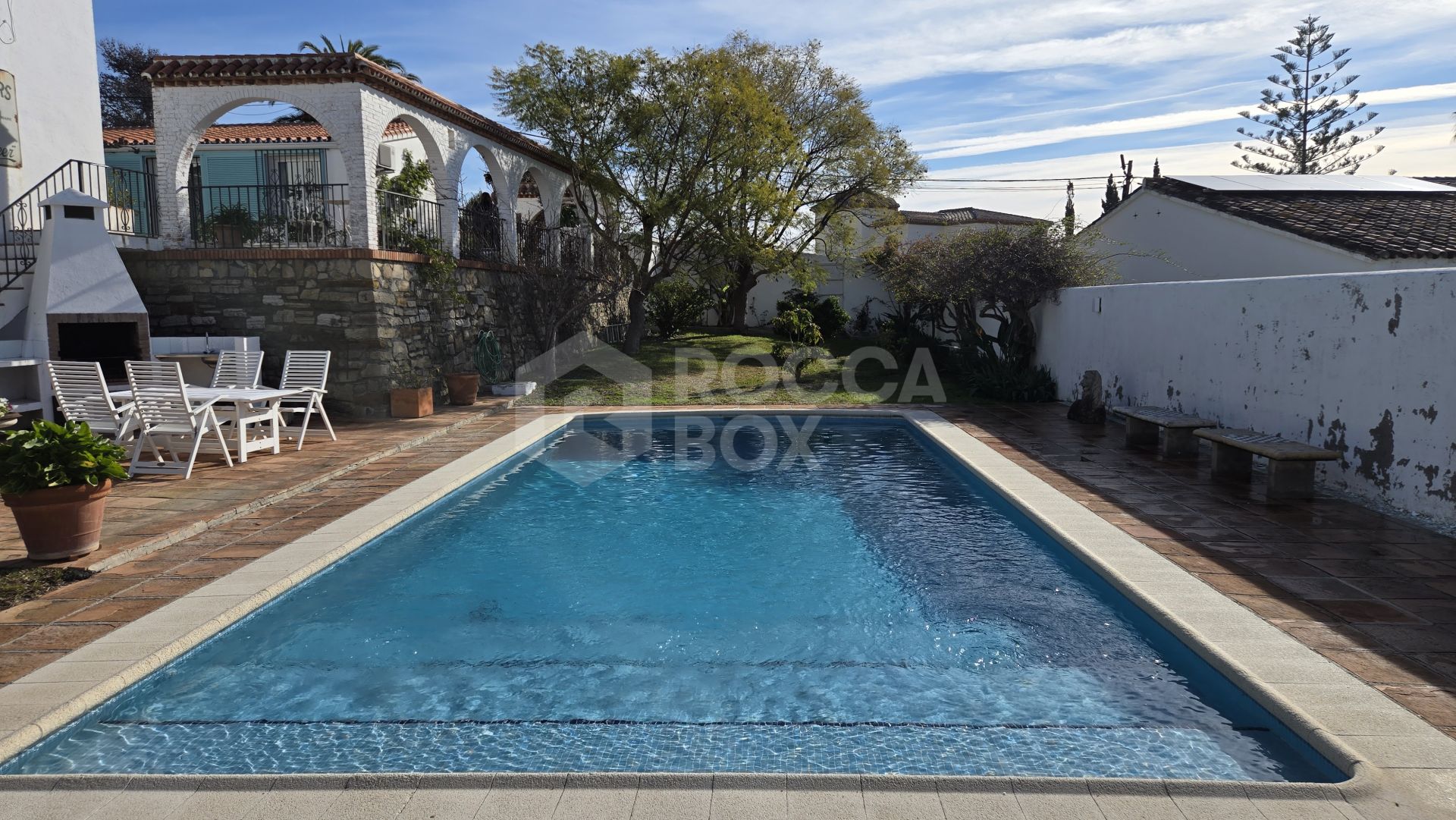 Charming traditional style Villa with Panoramic Sea Views and guest apartment in Puerto Romano, Estepona
