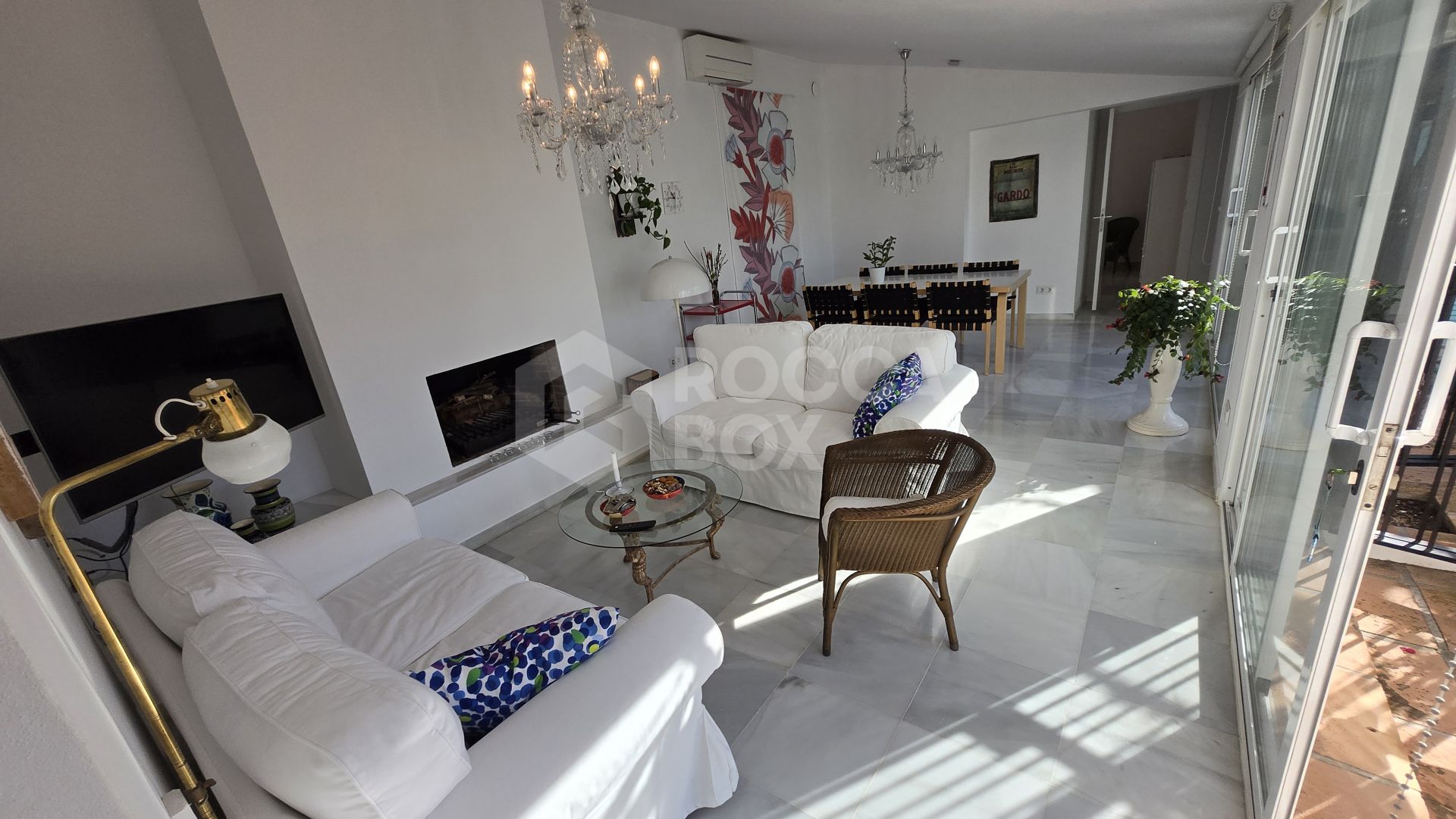Charming traditional style Villa with Panoramic Sea Views and guest apartment in Puerto Romano, Estepona