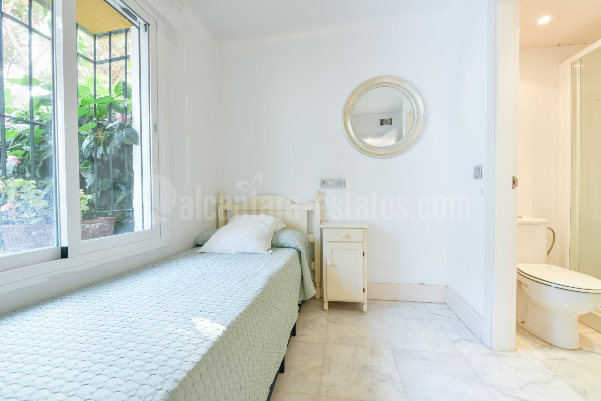 Town House in Marbellamar, Marbella