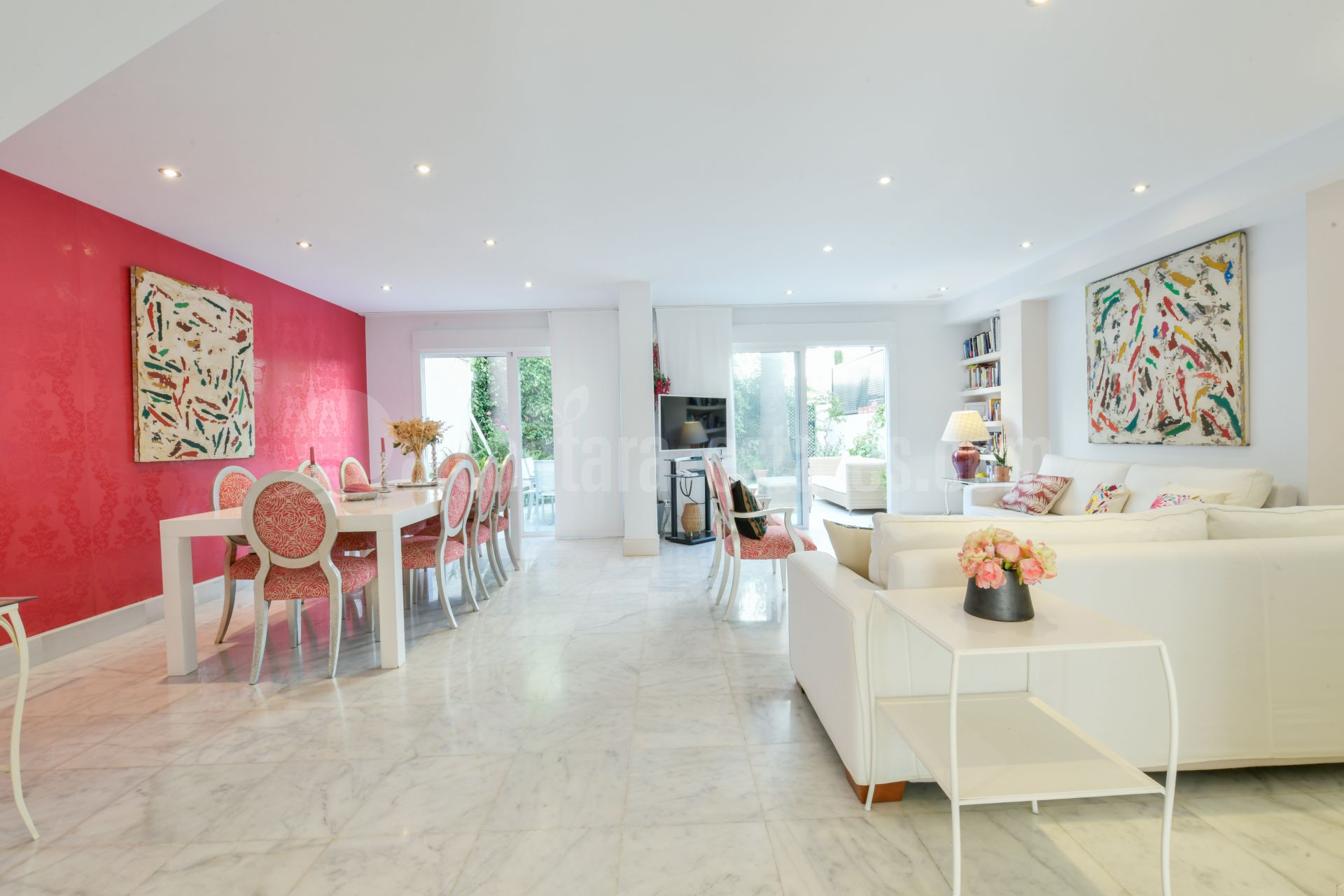 Town House in Marbellamar, Marbella