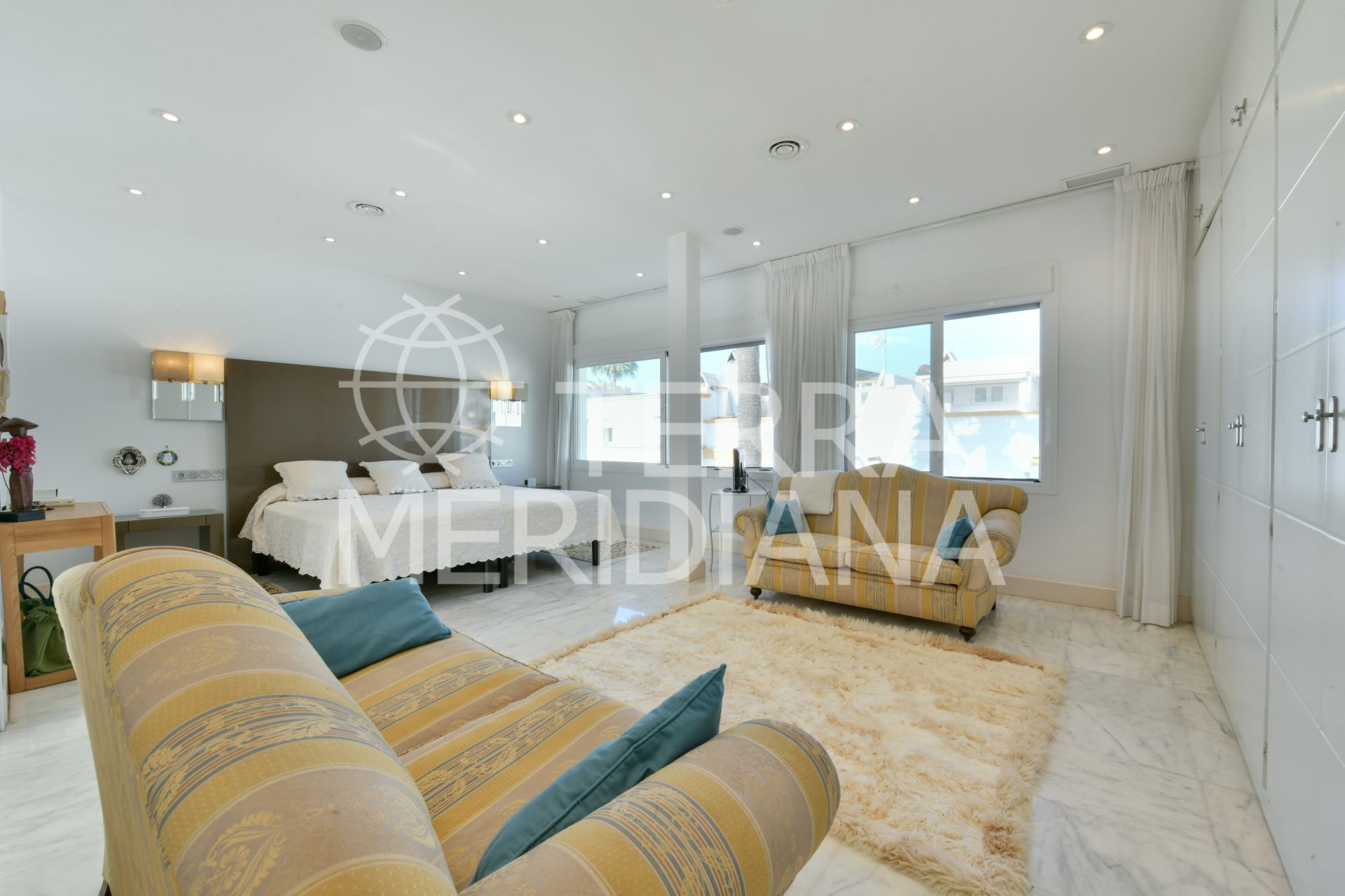Town House in Marbellamar, Marbella