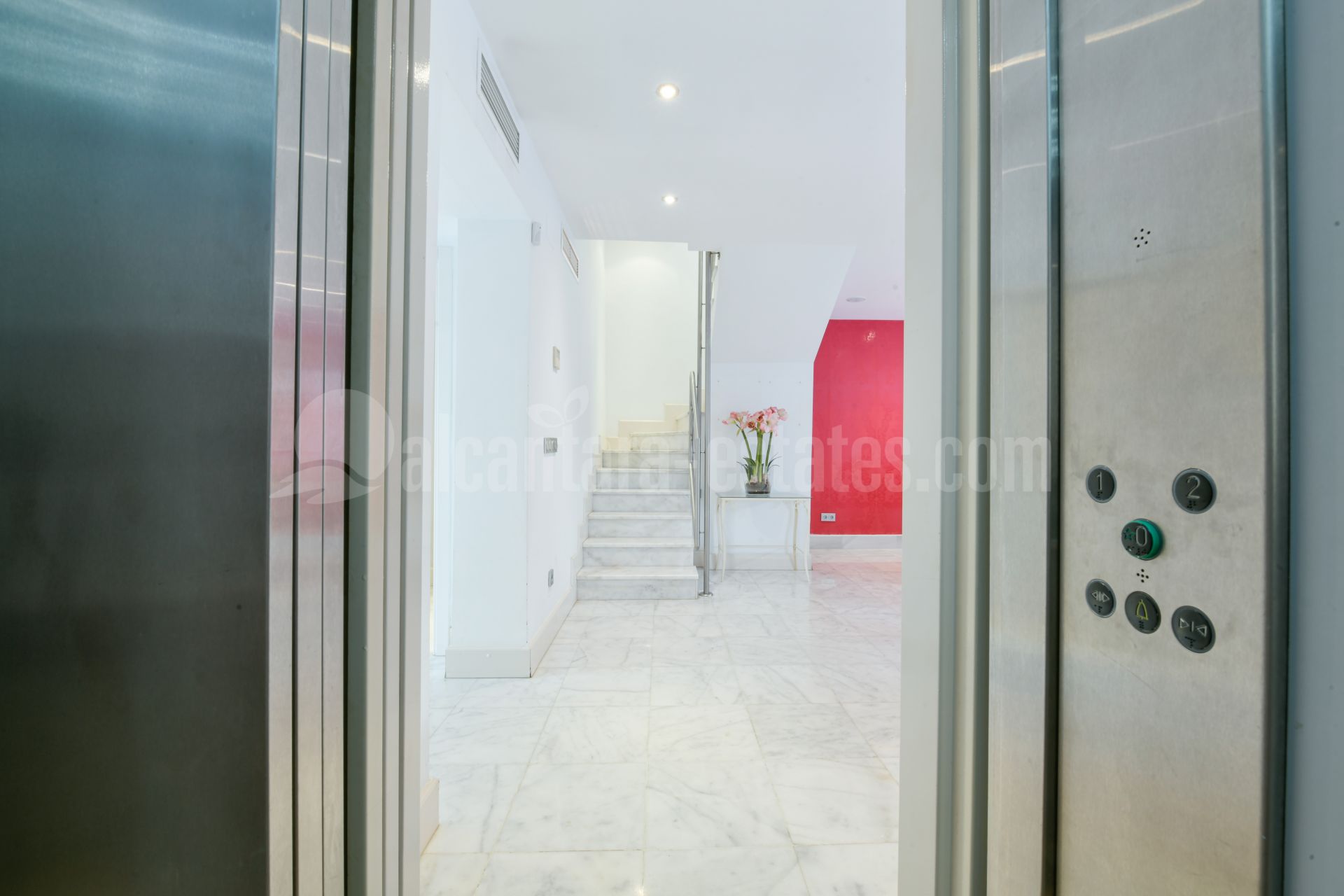 Town House in Marbellamar, Marbella